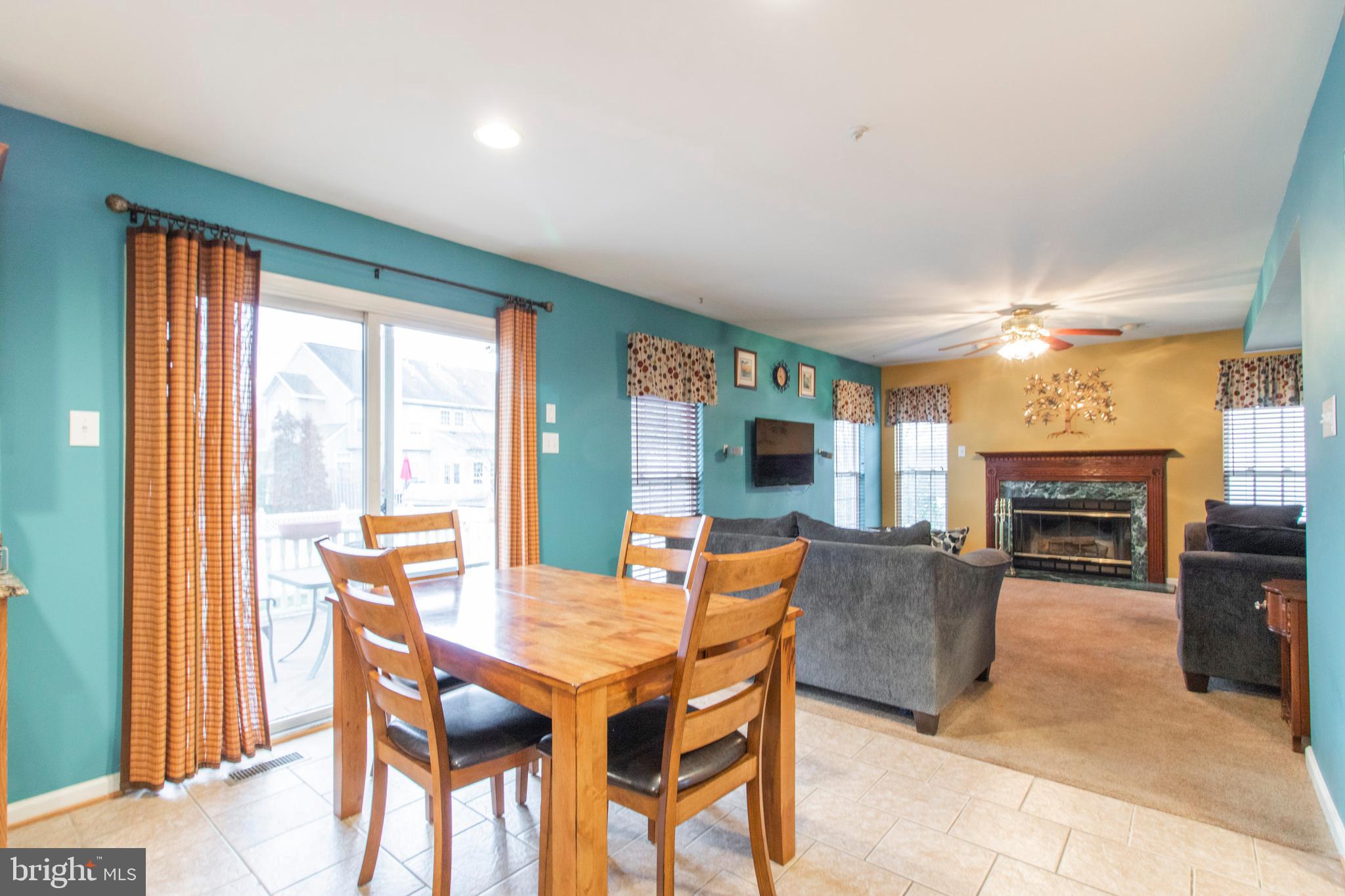 MAPLE KNOLL - Residential