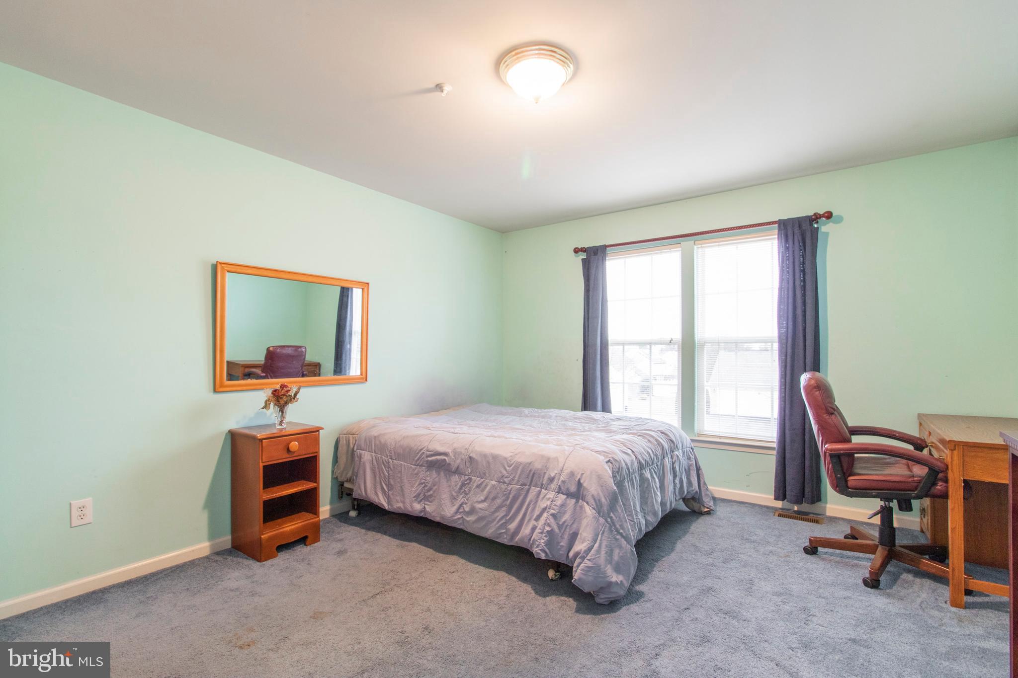 MAPLE KNOLL - Residential