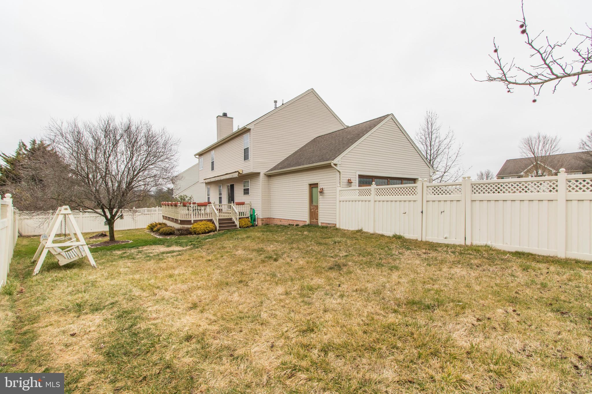 MAPLE KNOLL - Residential
