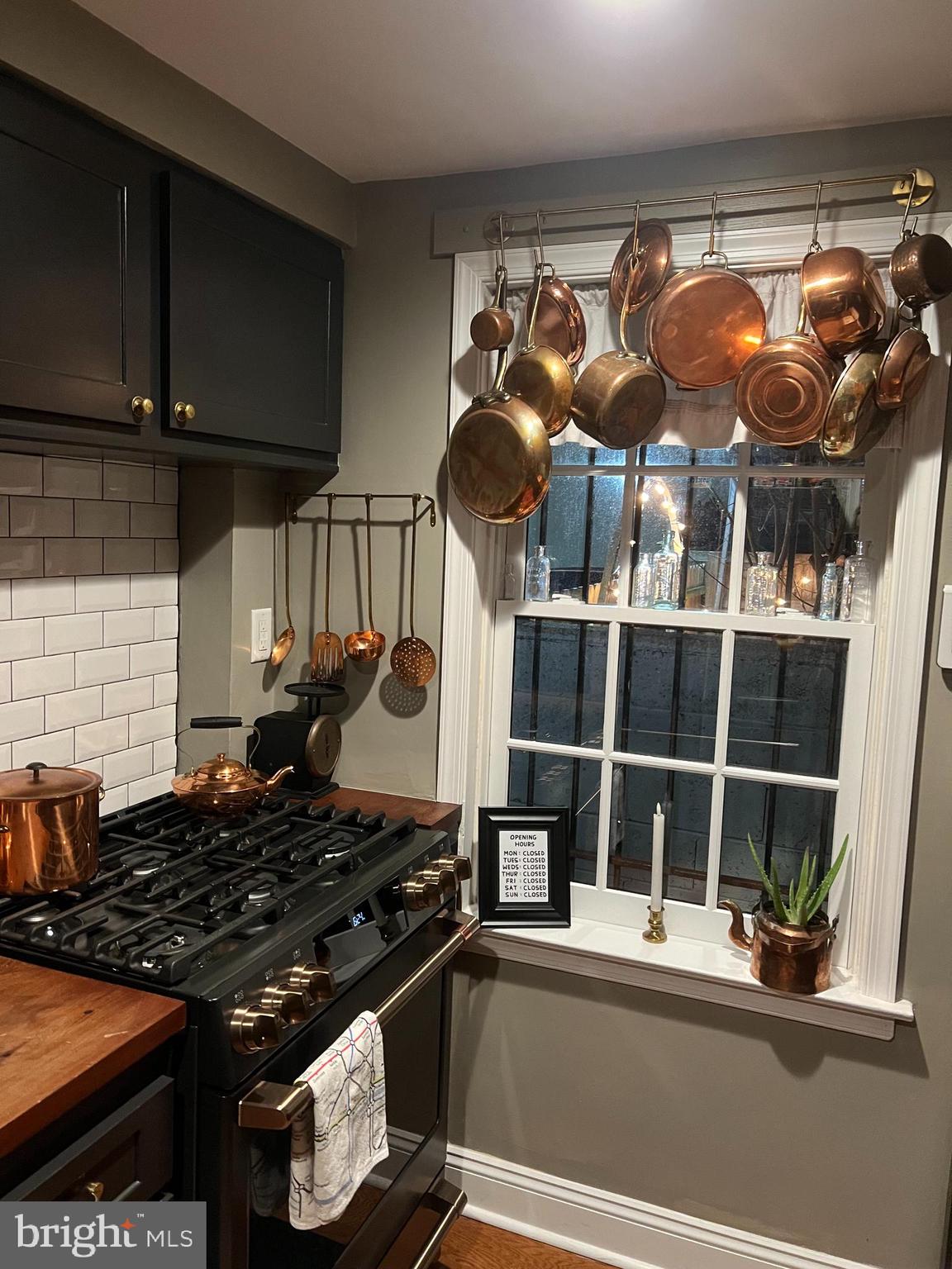 WASHINGTON SQ WEST - Residential