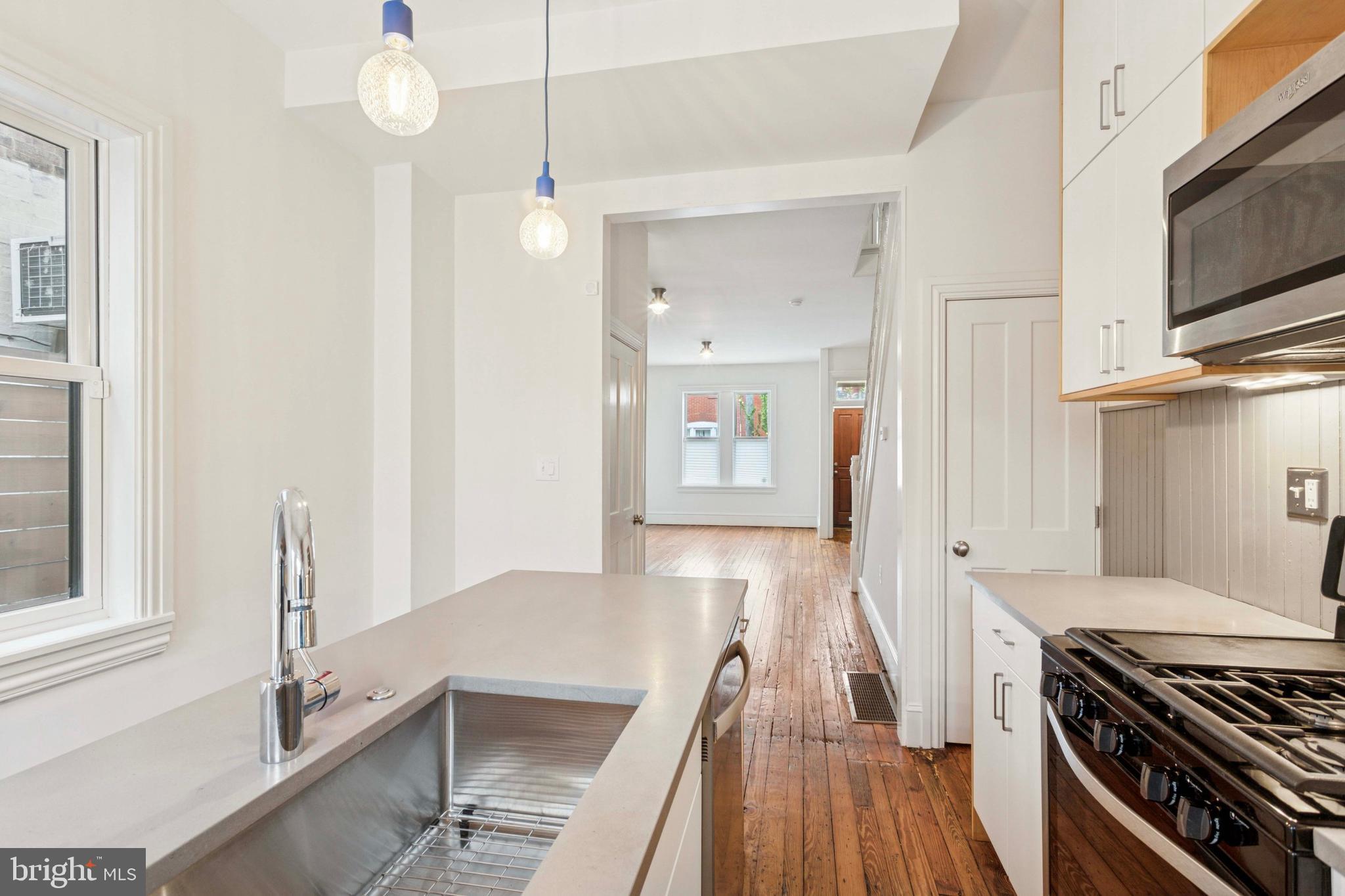 POINT BREEZE - Residential