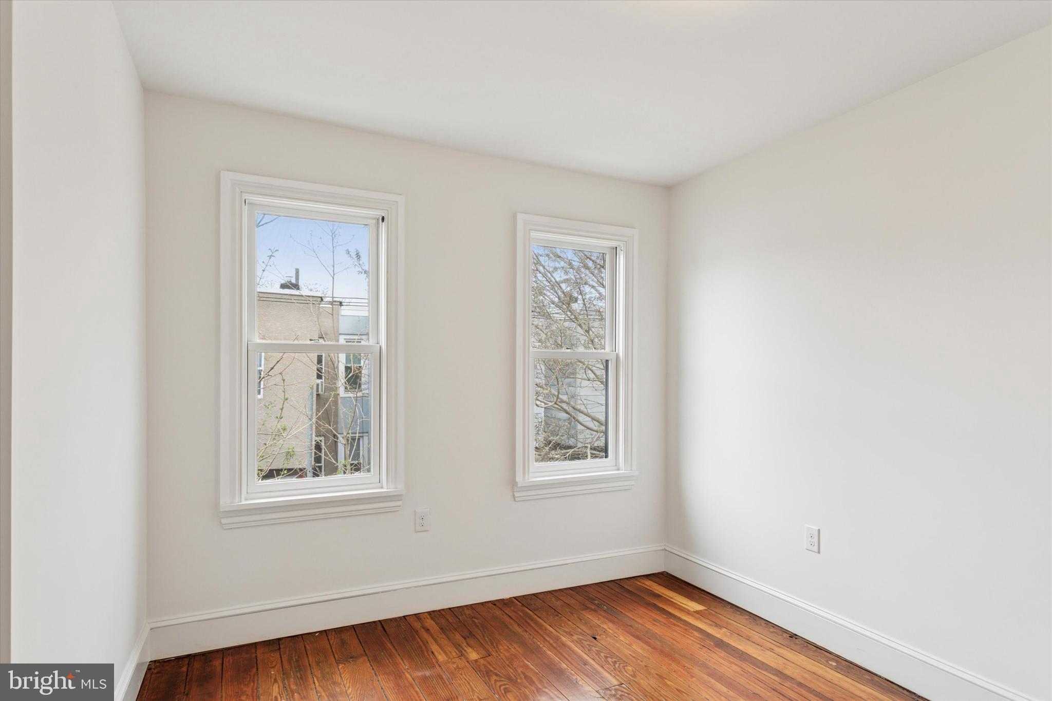 POINT BREEZE - Residential