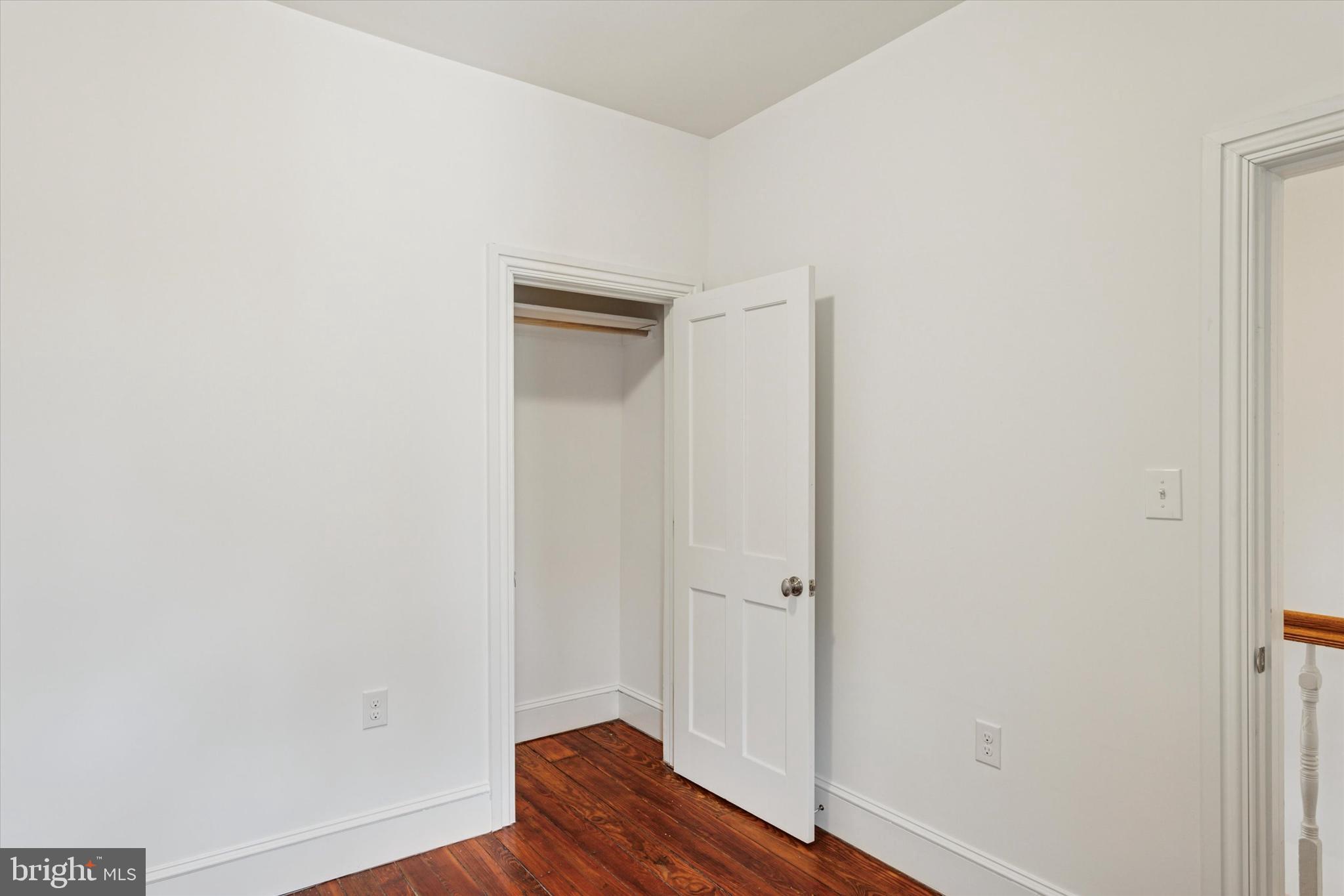 POINT BREEZE - Residential