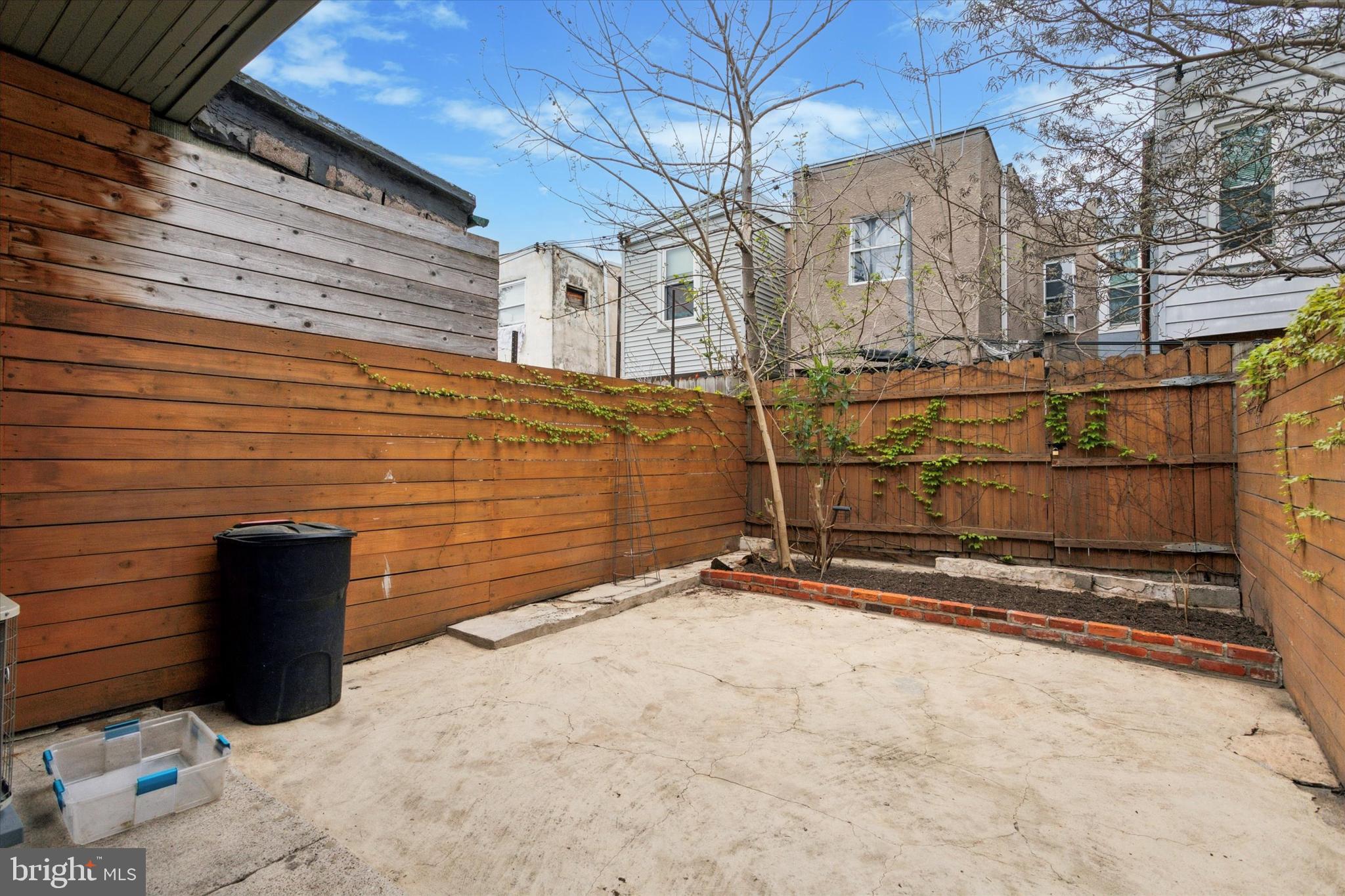 POINT BREEZE - Residential