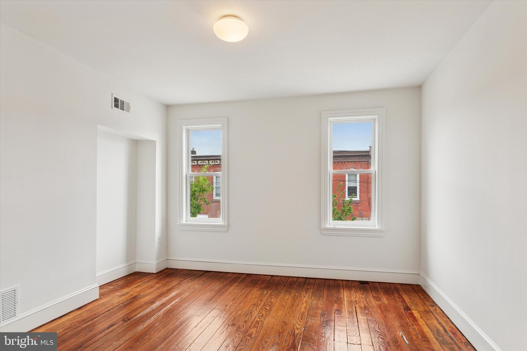 POINT BREEZE - Residential