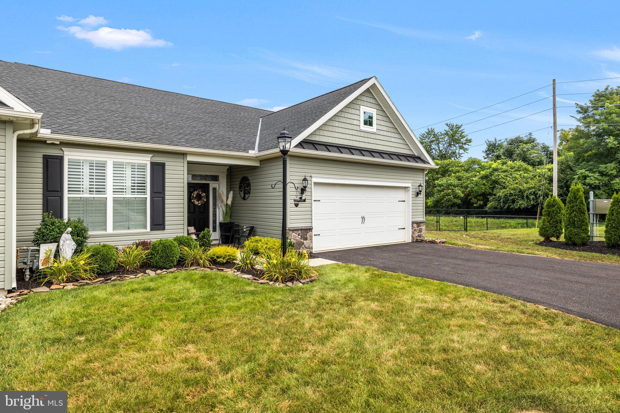 660 CYPRESS DRIVE 27