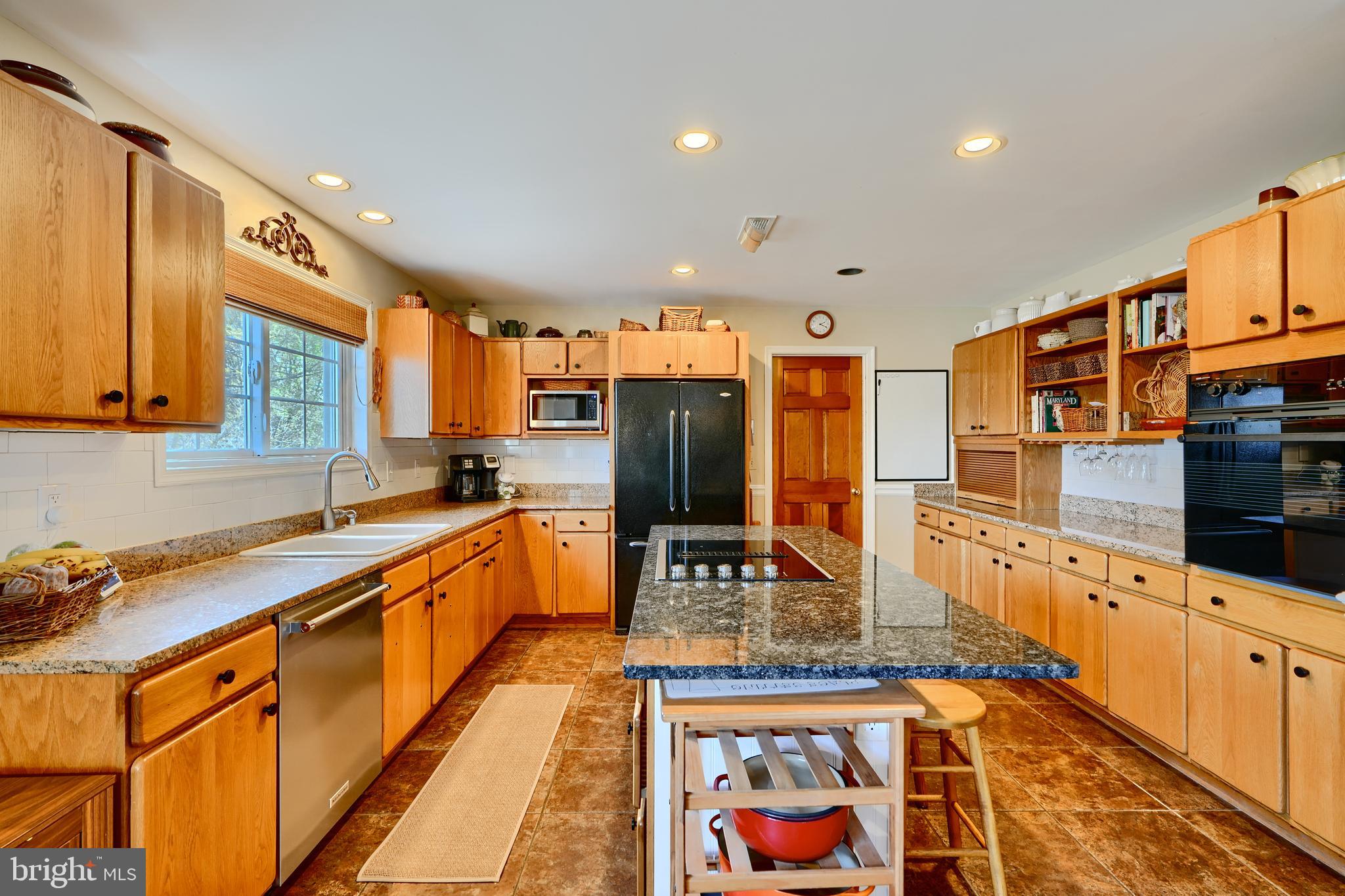 EDGEMERE/SPARROWS POINT - Residential