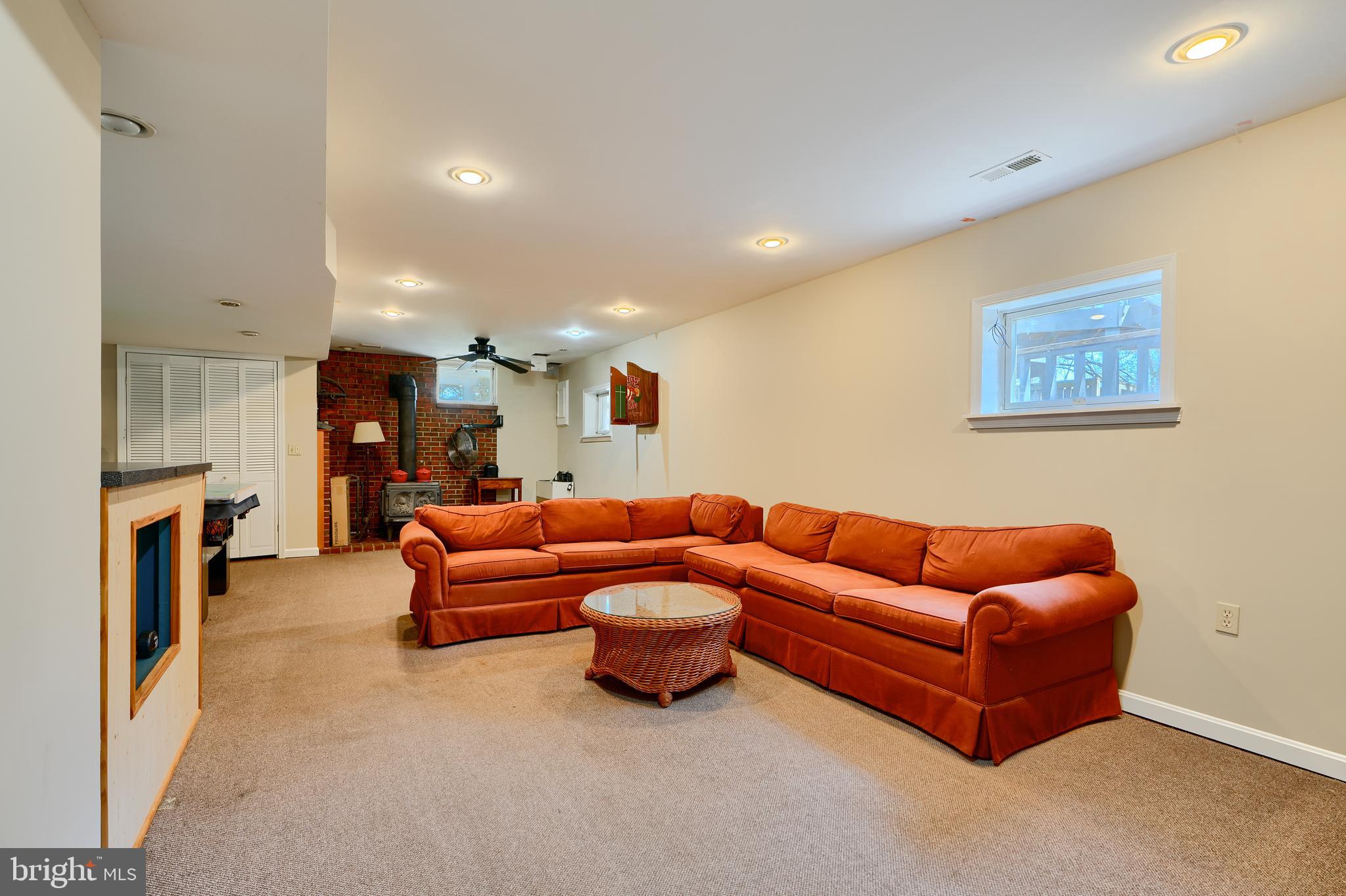 EDGEMERE/SPARROWS POINT - Residential