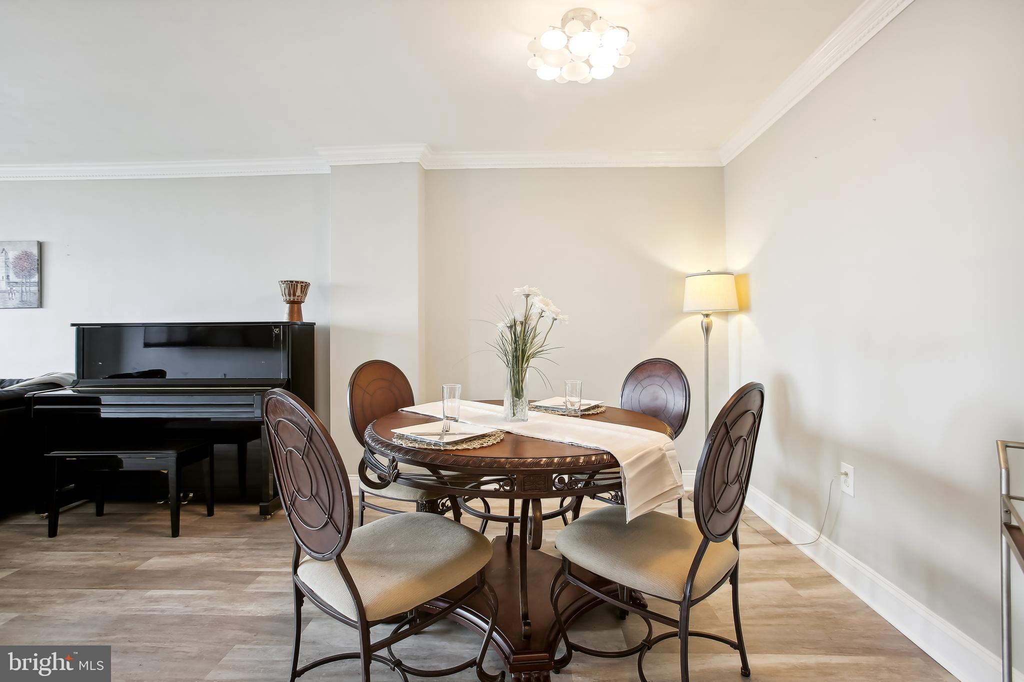 PORT ROYAL CONDOMINIUM - Residential