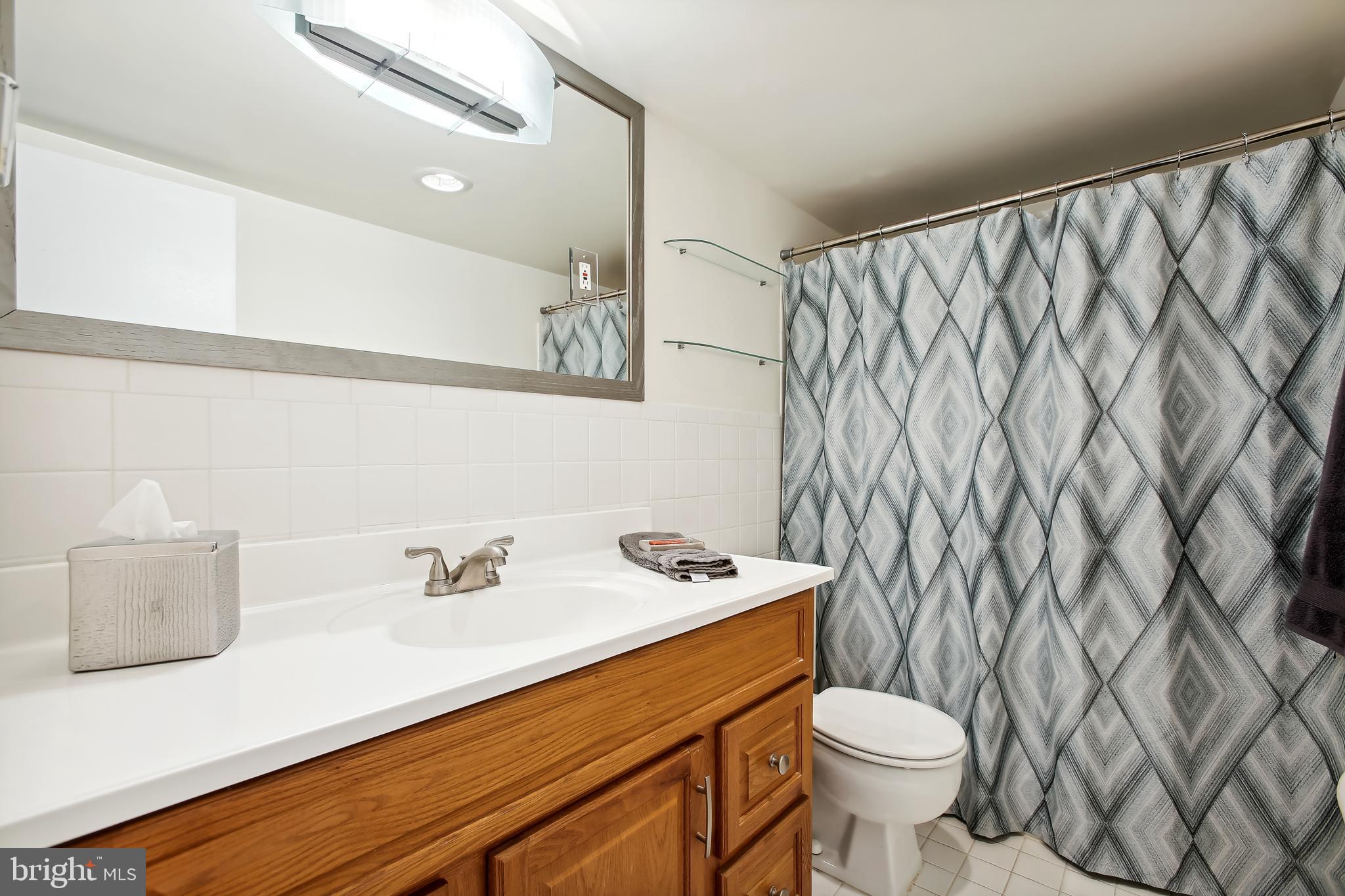 PORT ROYAL CONDOMINIUM - Residential