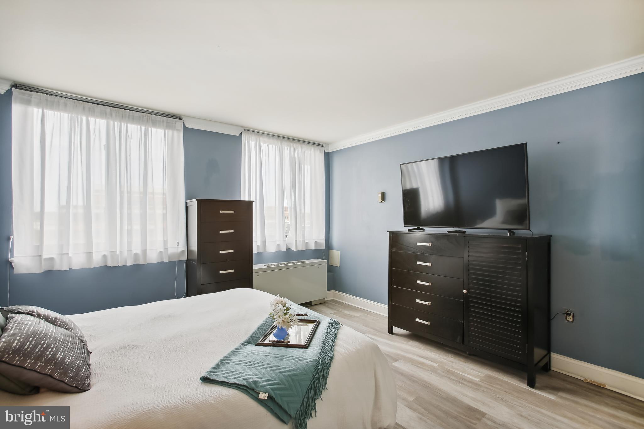 PORT ROYAL CONDOMINIUM - Residential