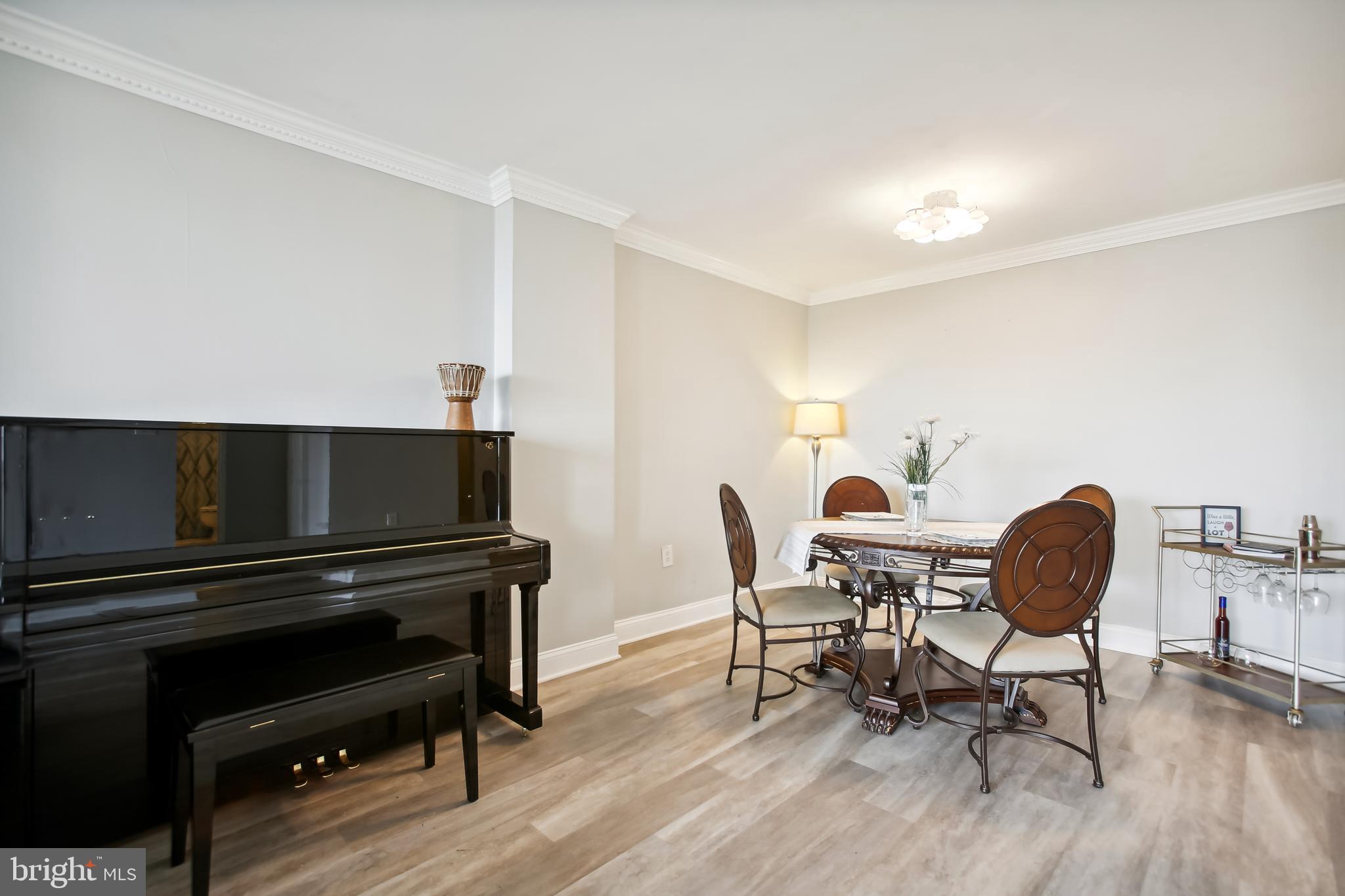 PORT ROYAL CONDOMINIUM - Residential