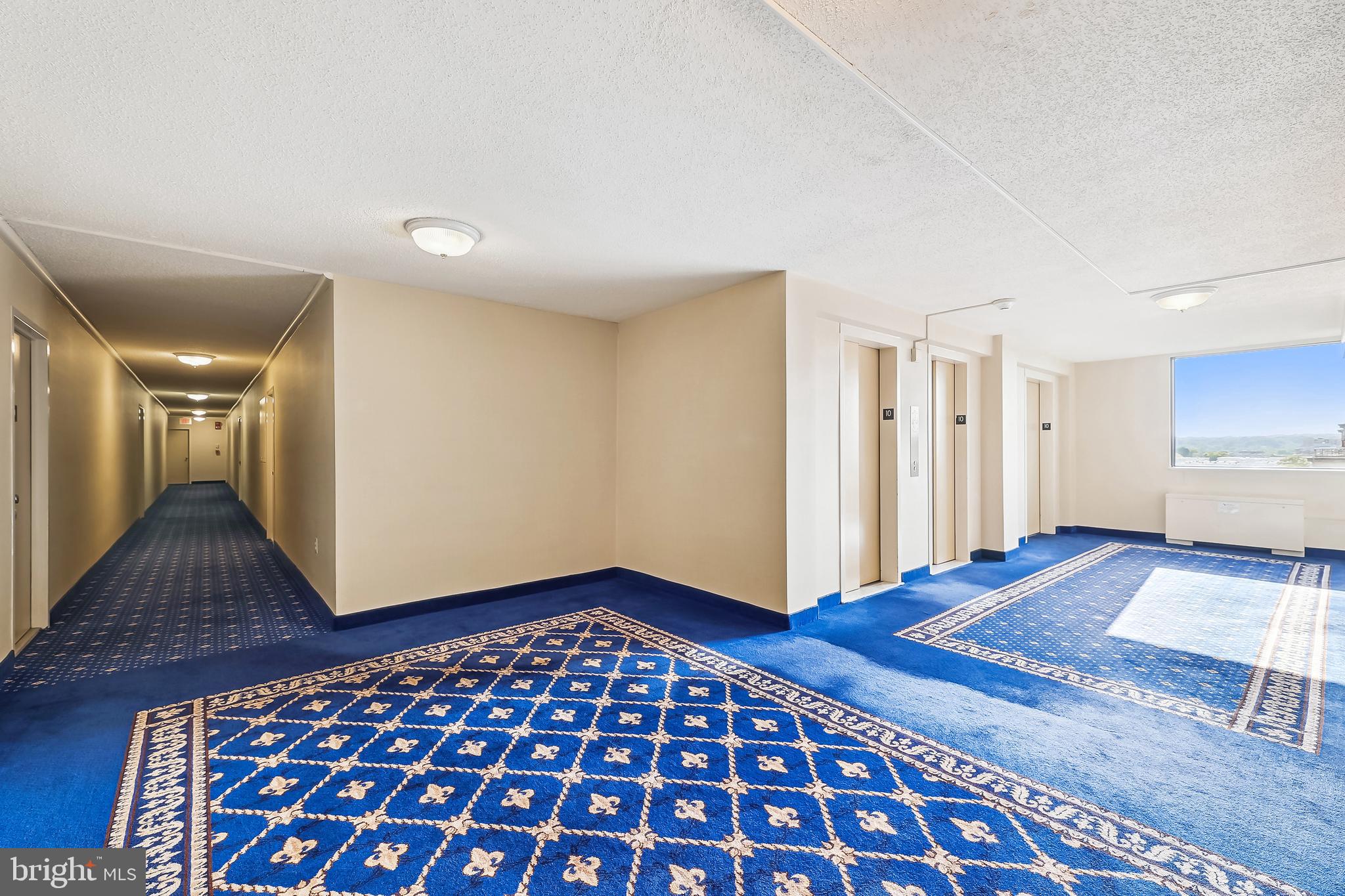 PORT ROYAL CONDOMINIUM - Residential