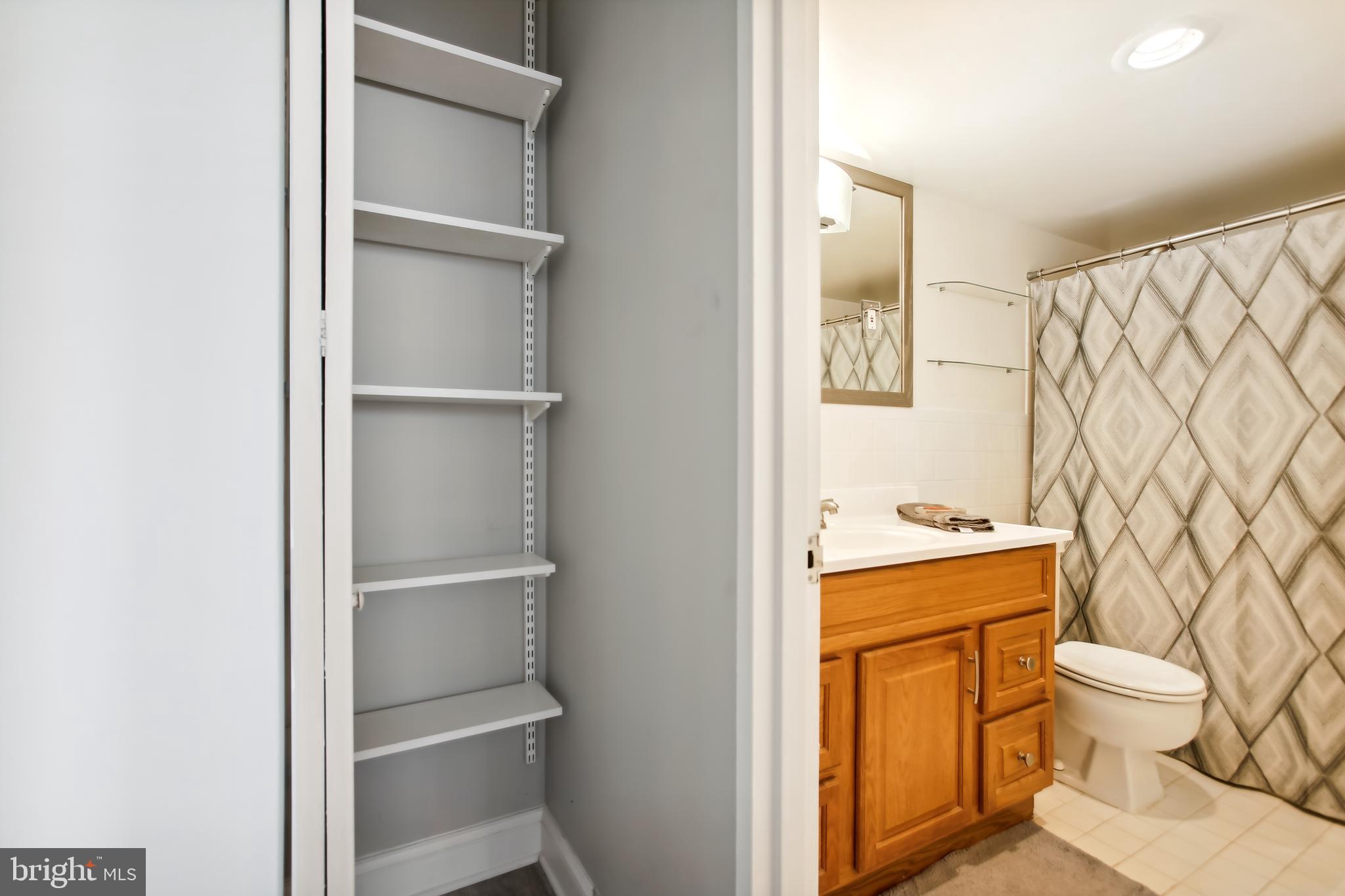 PORT ROYAL CONDOMINIUM - Residential