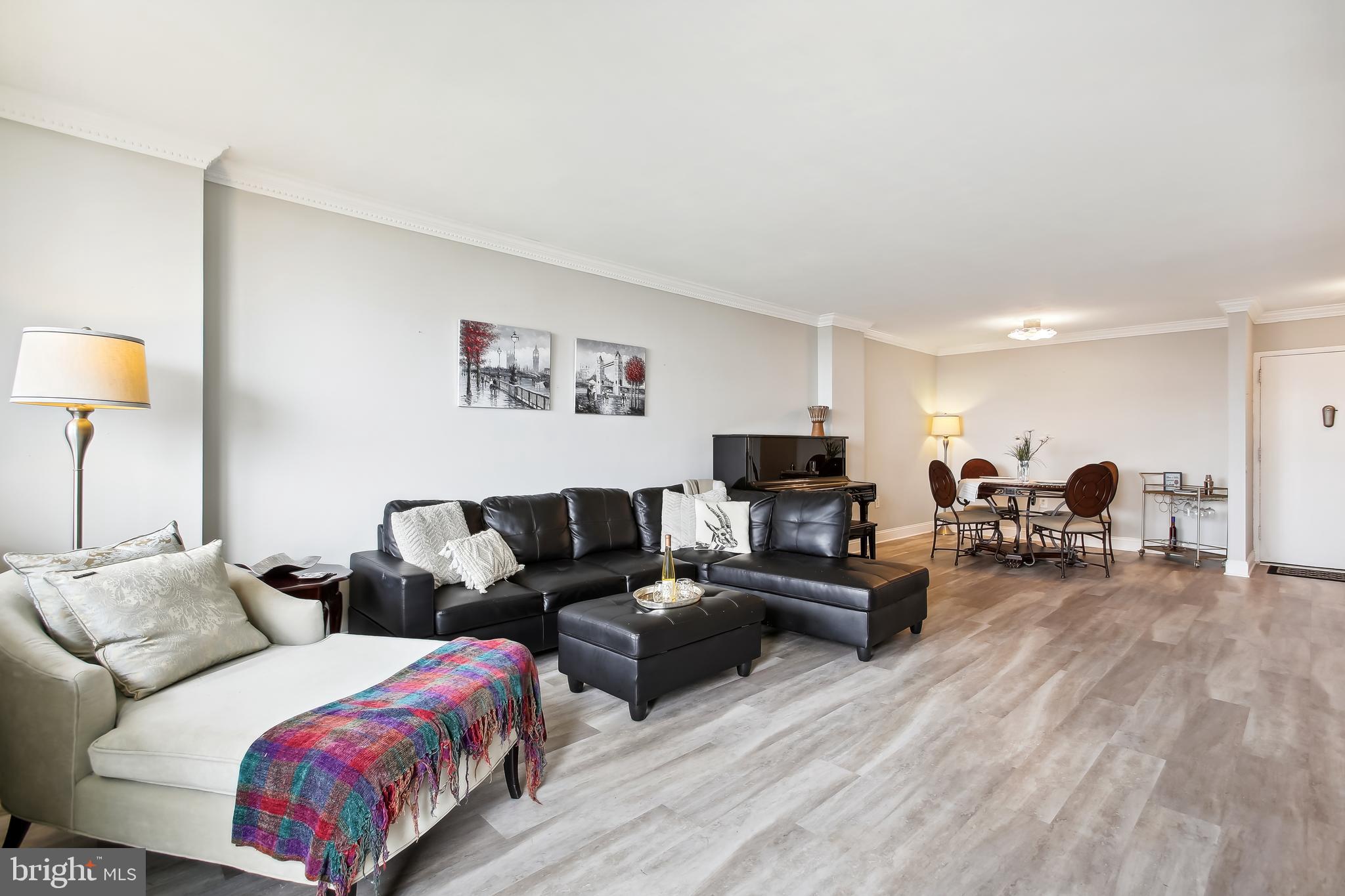 PORT ROYAL CONDOMINIUM - Residential