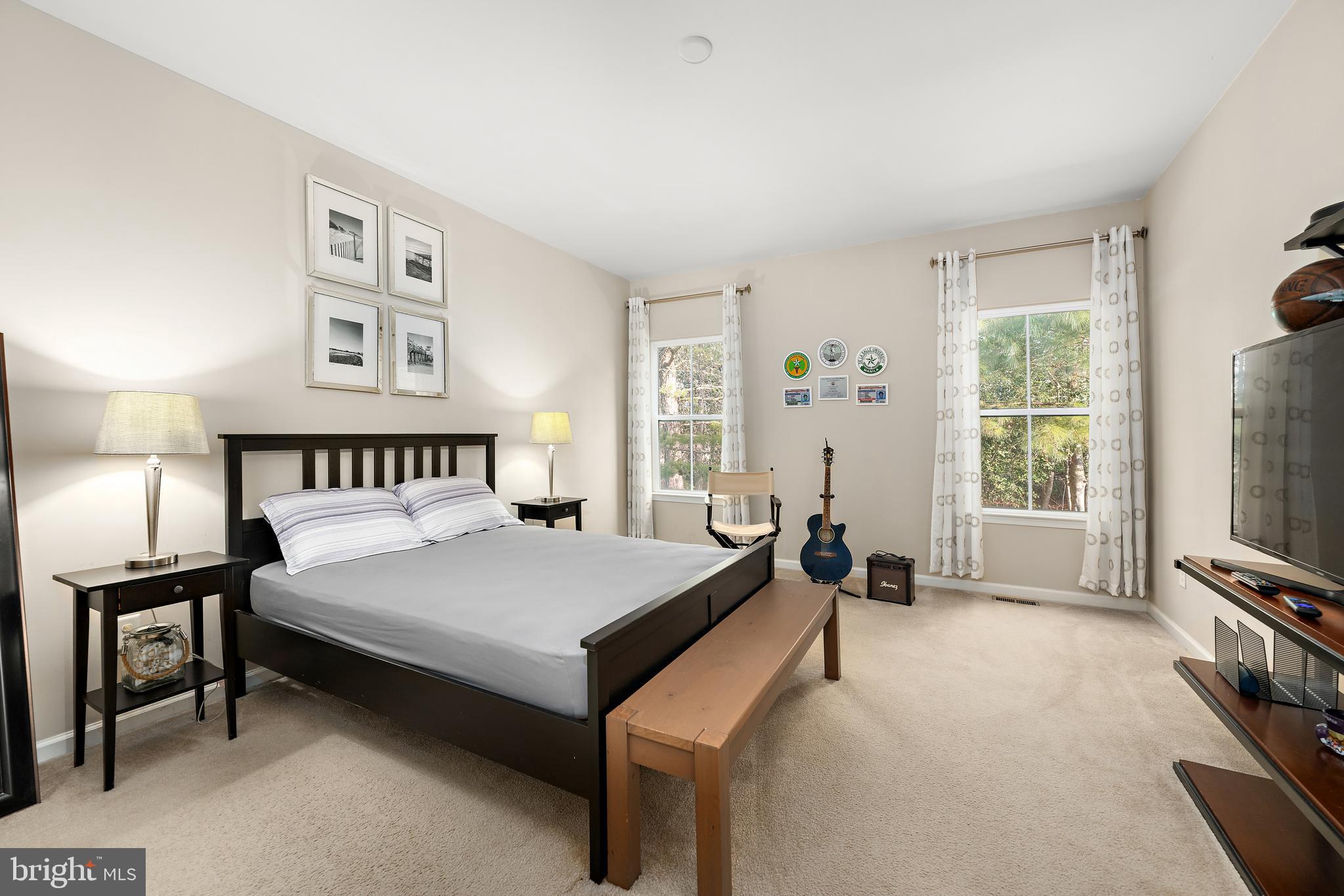 OAKWOOD VILLAGE - Residential