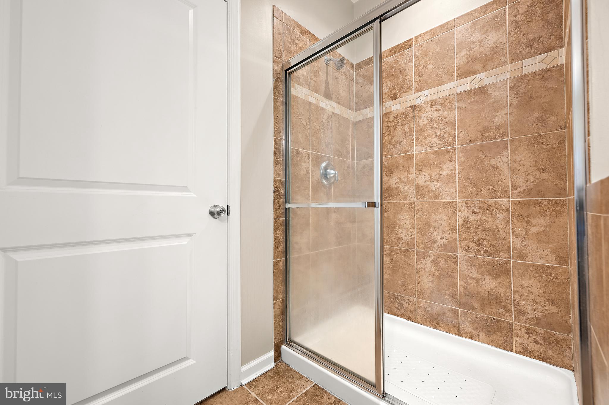 OAKWOOD VILLAGE - Residential