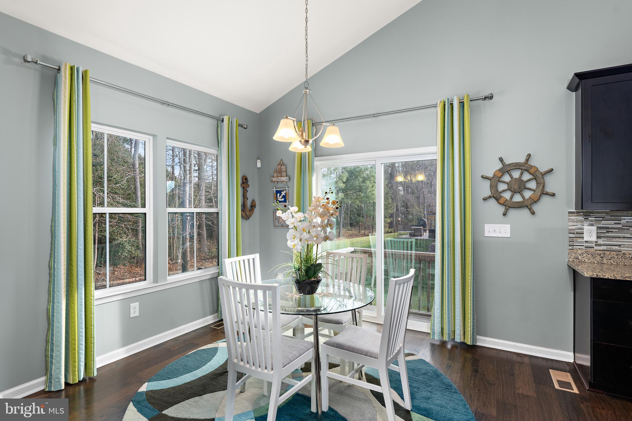 OAKWOOD VILLAGE - Residential