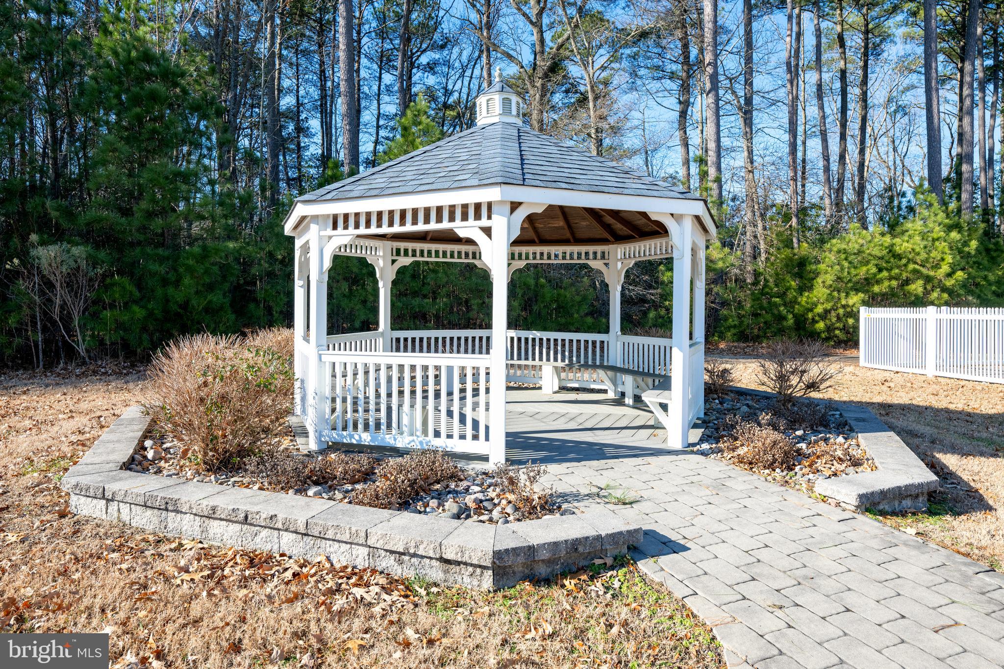 OAKWOOD VILLAGE - Residential