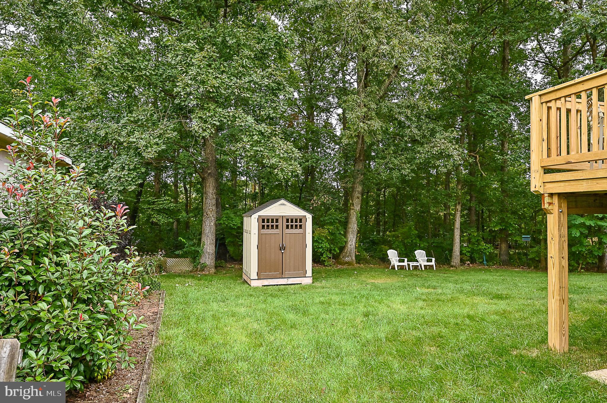 COUNTRY CLUB MANOR - Residential