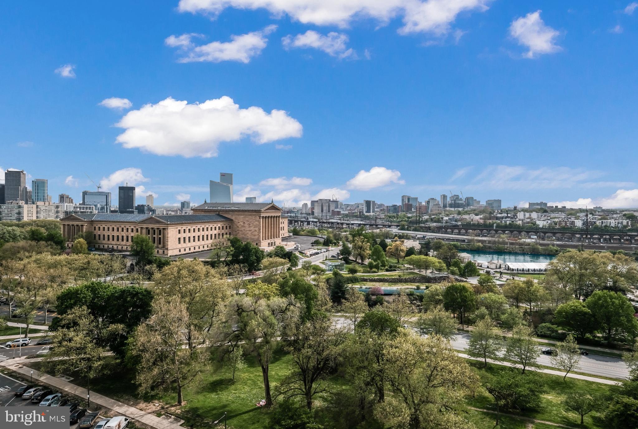 ART MUSEUM AREA - Residential Lease