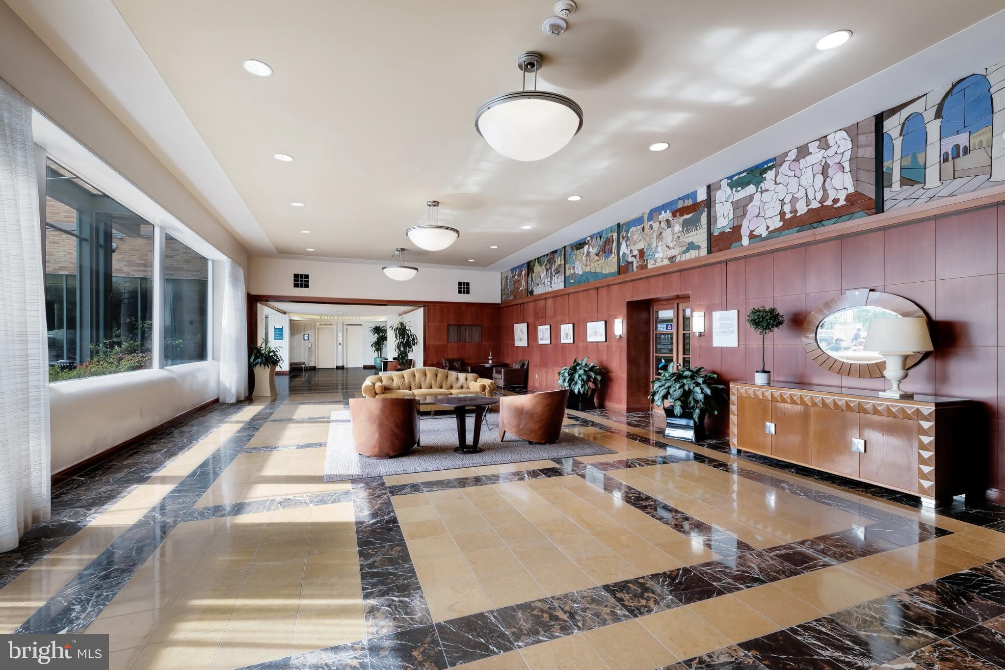 ART MUSEUM AREA - Residential Lease