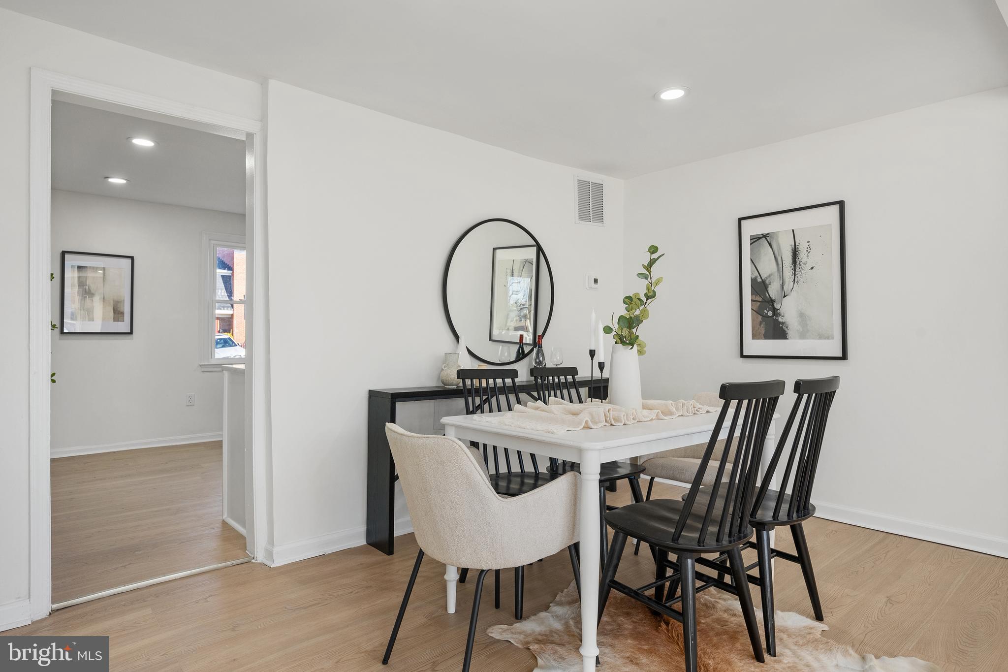 PINEWOOD HILL - Residential