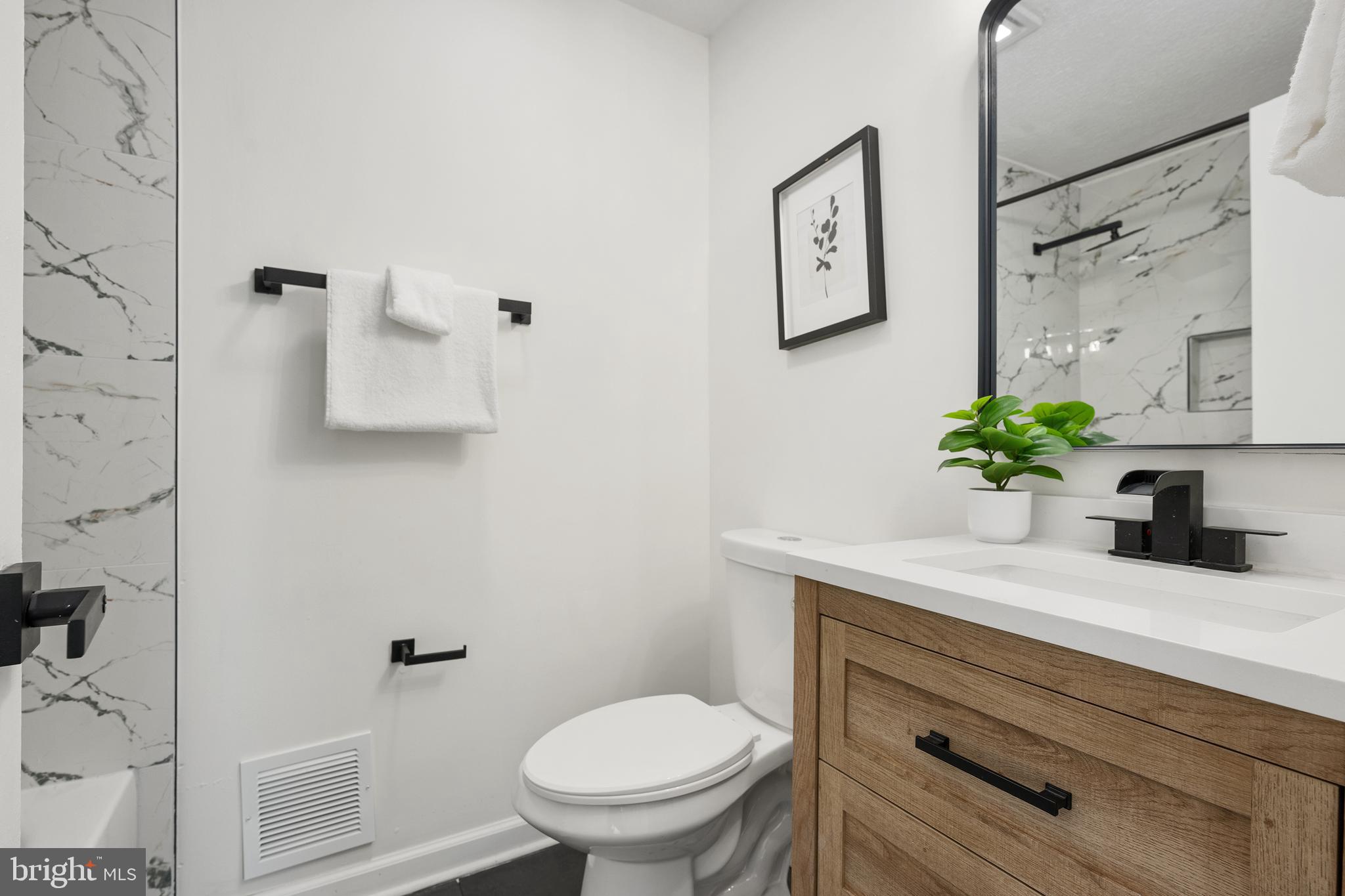 PINEWOOD HILL - Residential