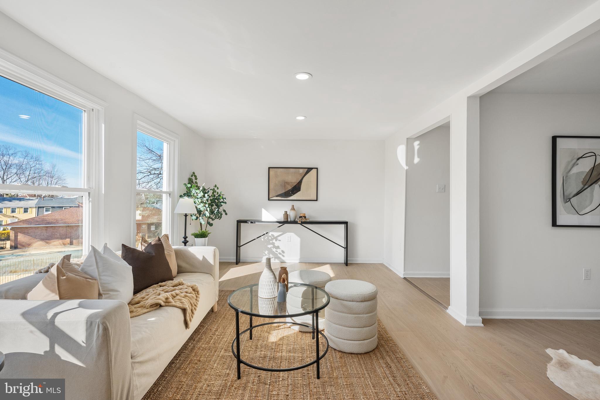 PINEWOOD HILL - Residential