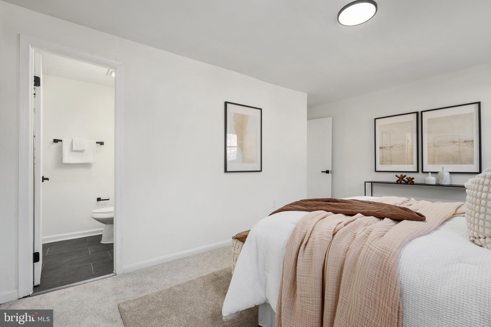 PINEWOOD HILL - Residential