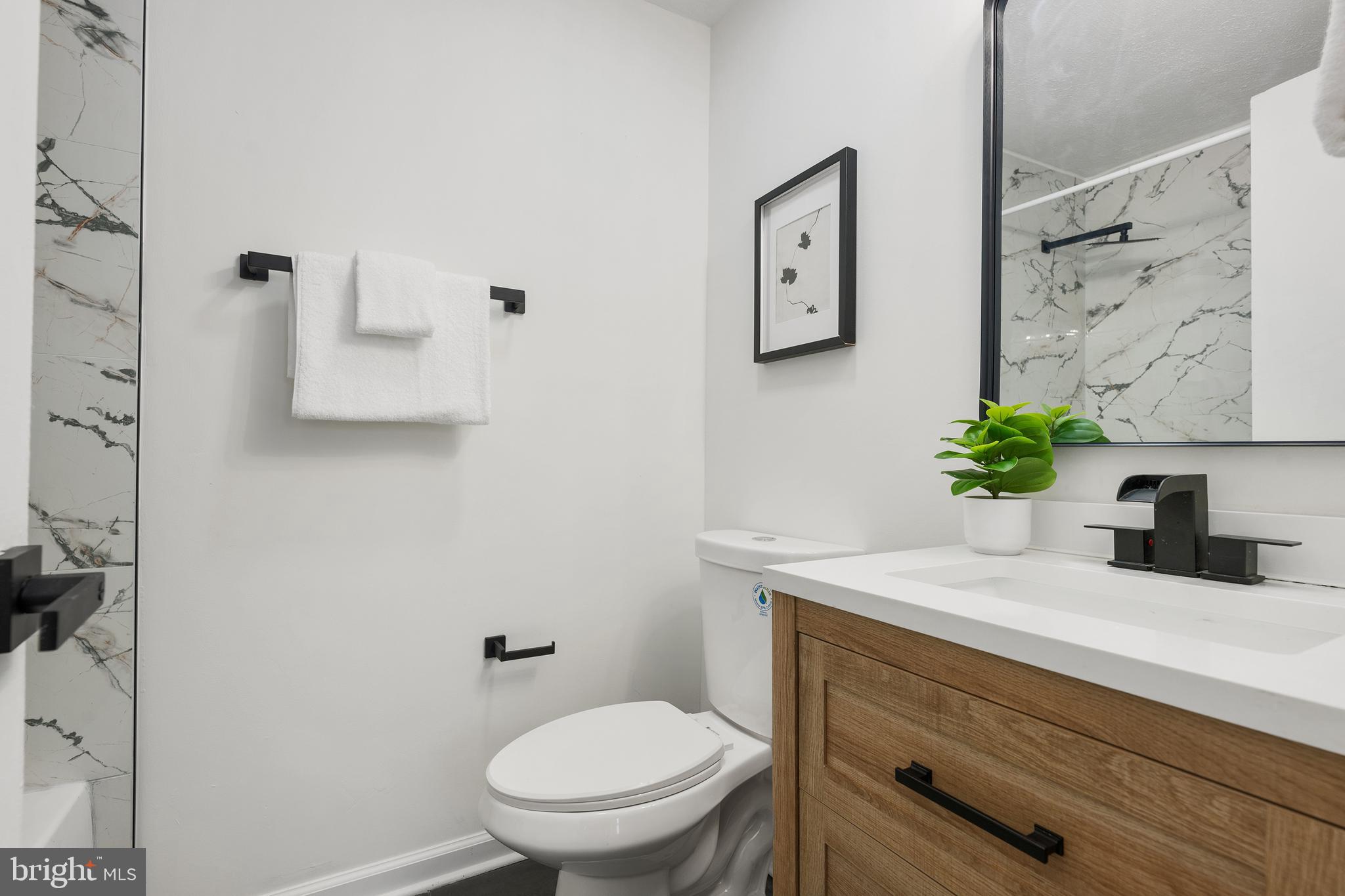 PINEWOOD HILL - Residential