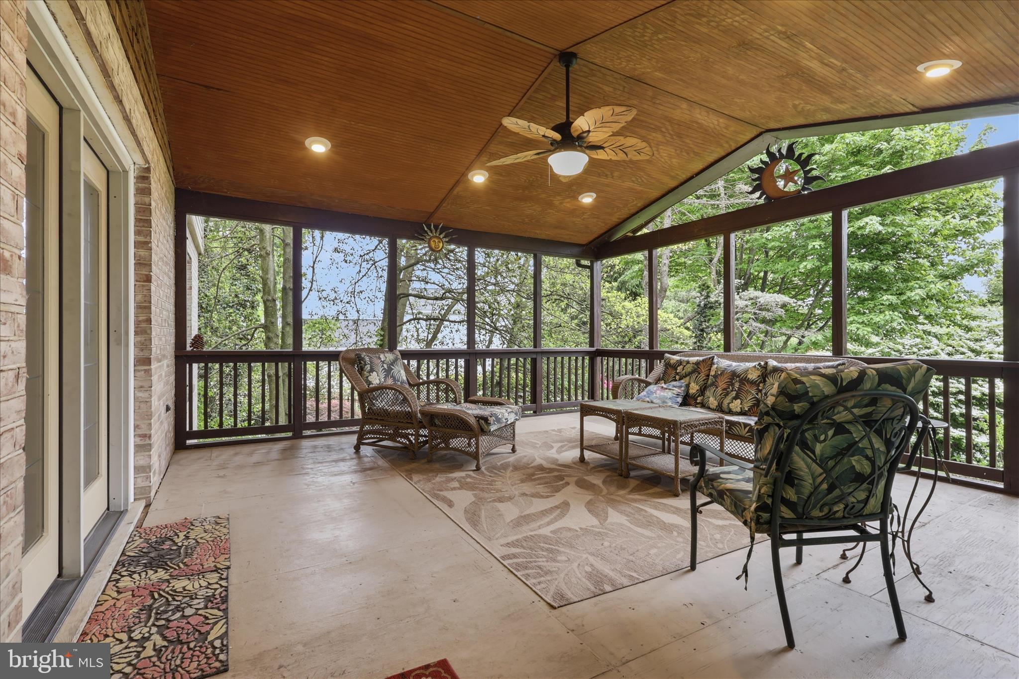 WINCHESTER PARK - Residential