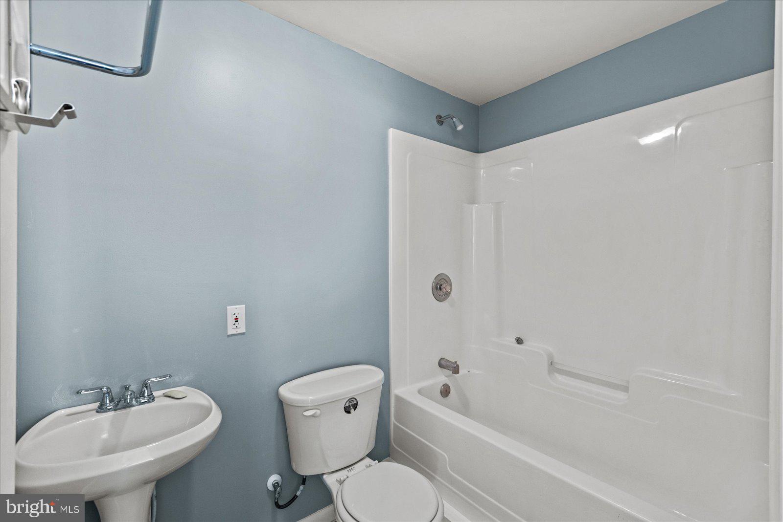 ASHLEIGH PARK - Residential