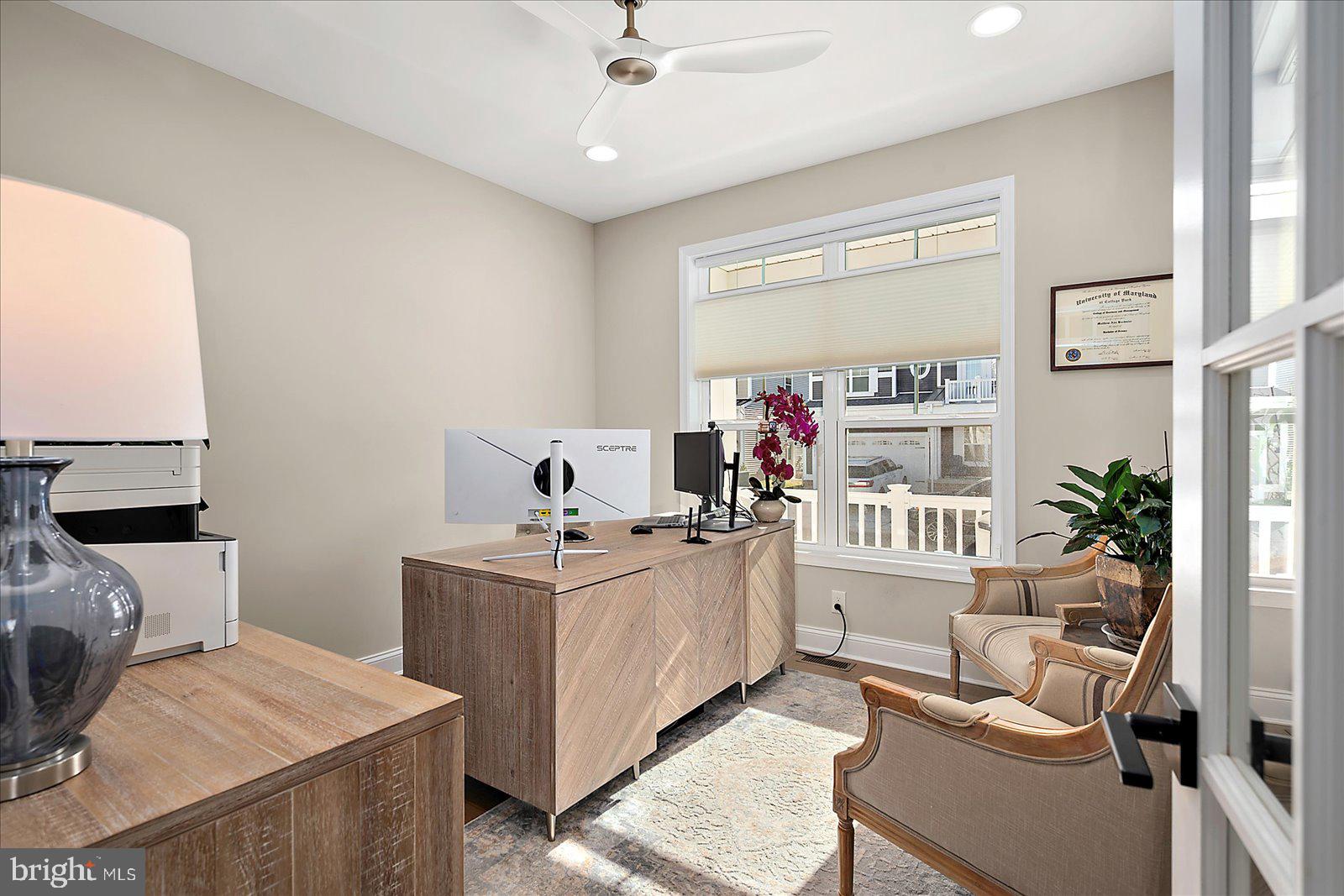 ARBOR-LYN - Residential