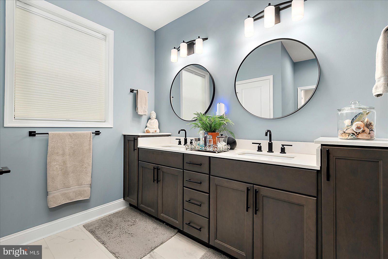 ARBOR-LYN - Residential