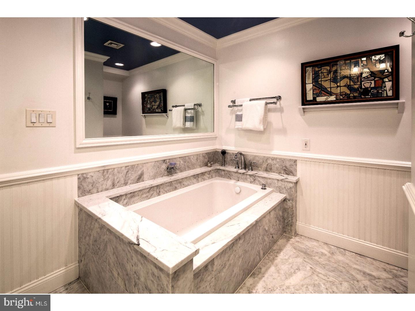 SOCIETY HILL - Residential