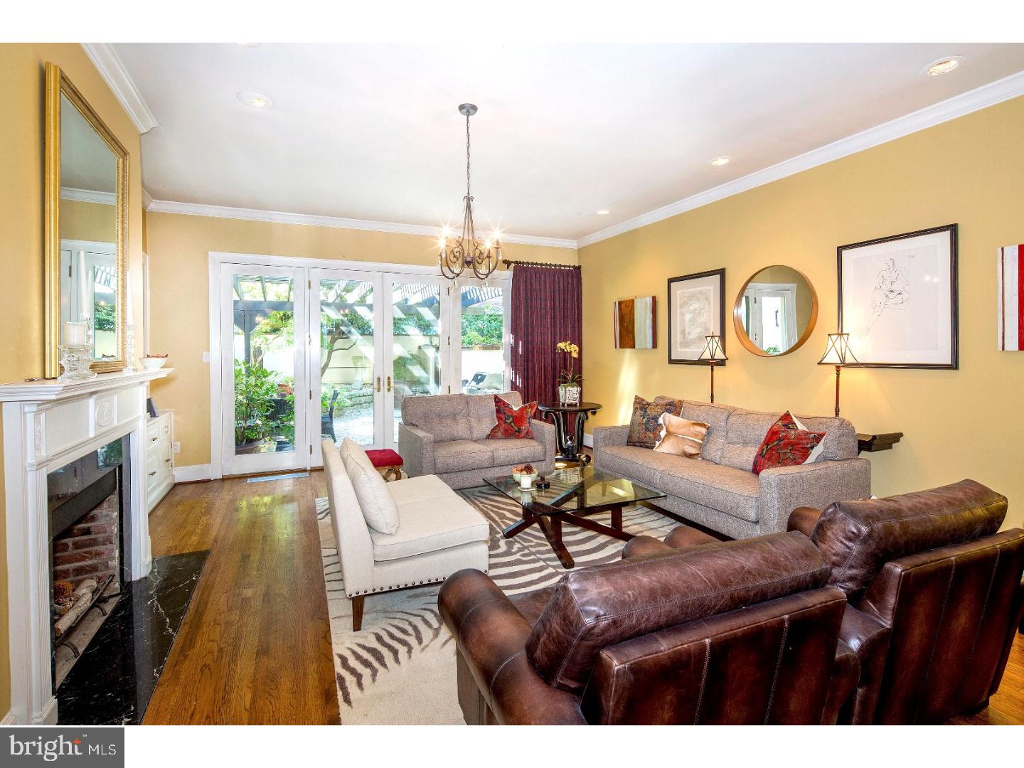 SOCIETY HILL - Residential