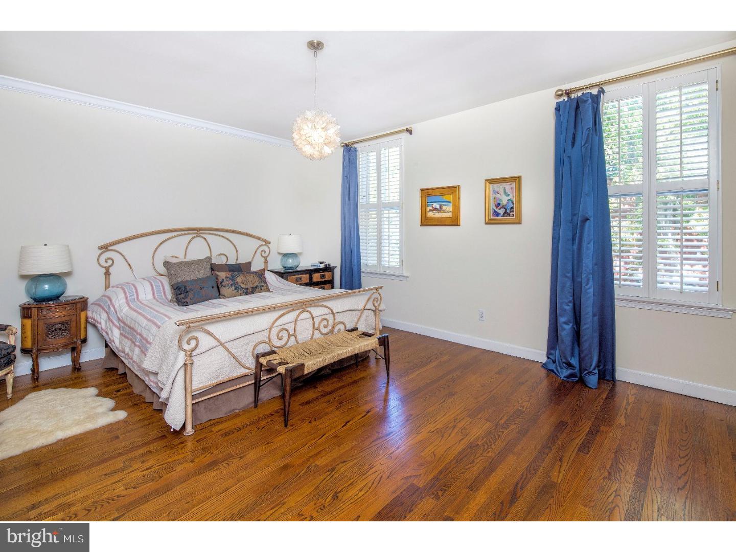 SOCIETY HILL - Residential