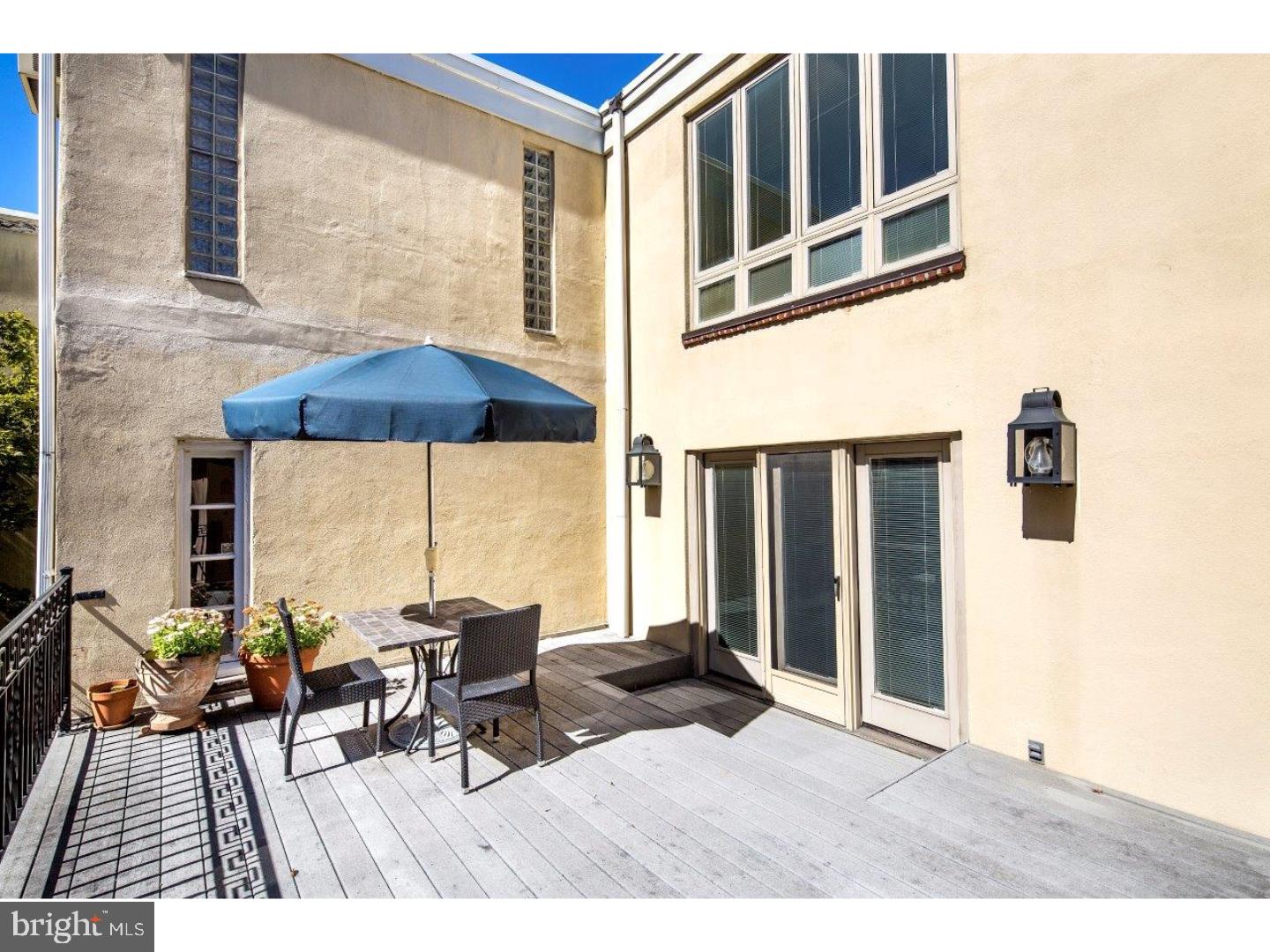 SOCIETY HILL - Residential