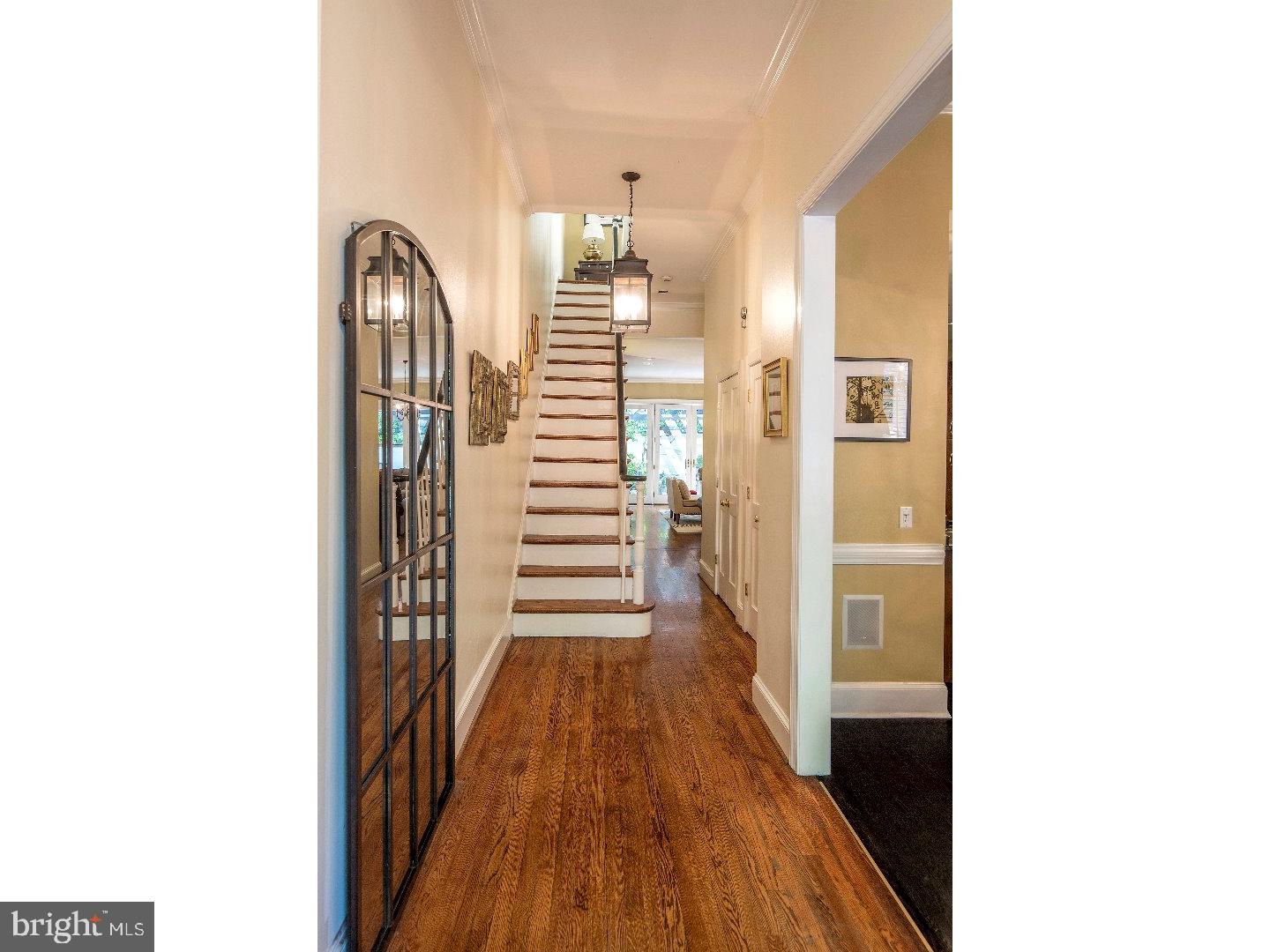 SOCIETY HILL - Residential