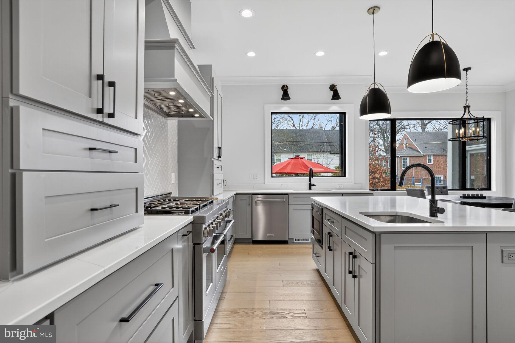 ASHTON HEIGHTS - Residential