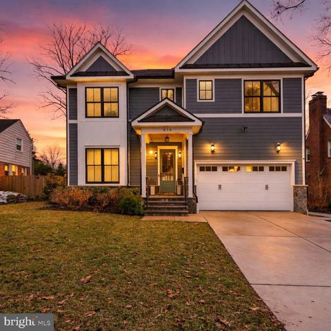 Photo of 414 N Monroe Street, ARLINGTON, VA 22201 (MLS # VAAR2069378)