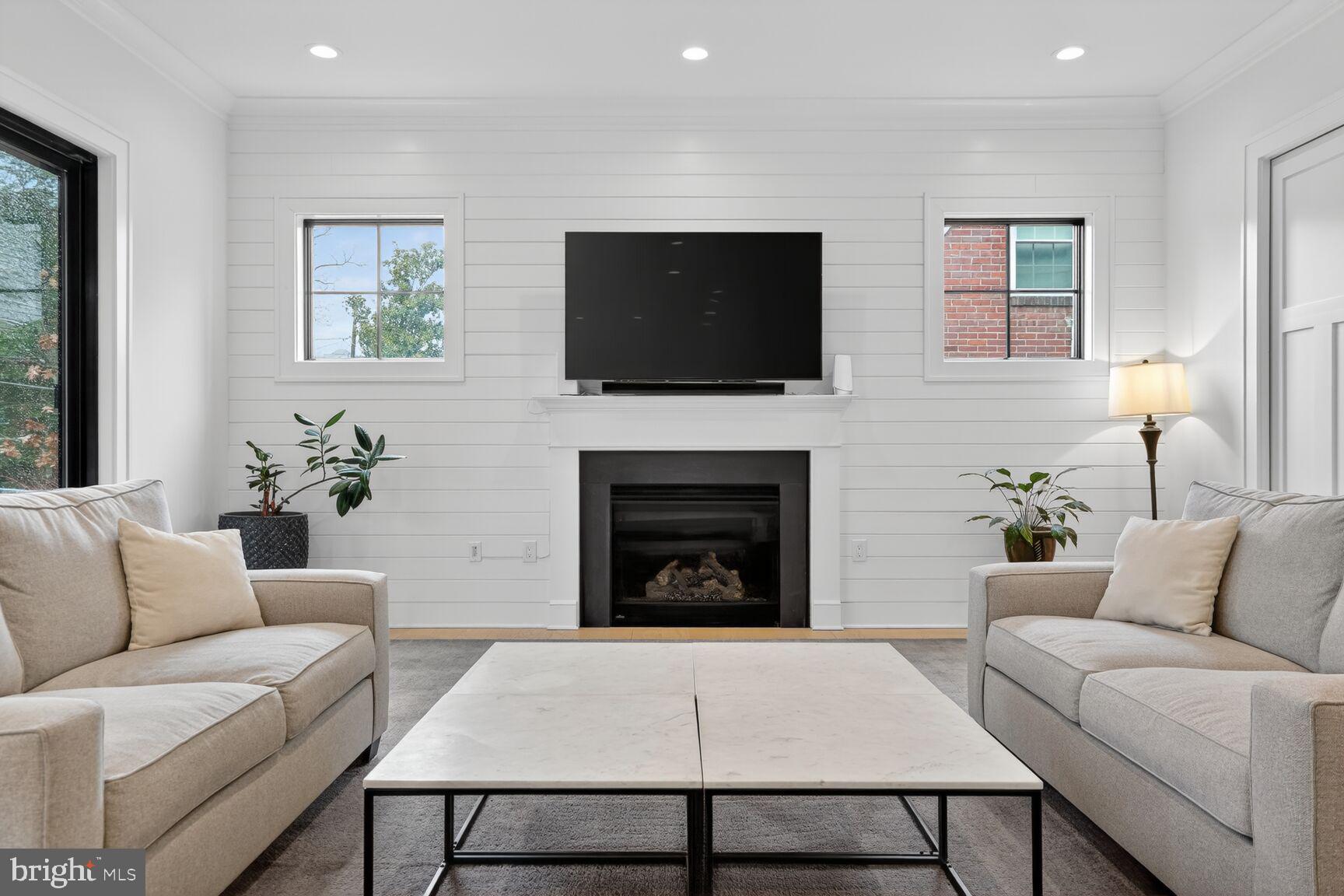 ASHTON HEIGHTS - Residential