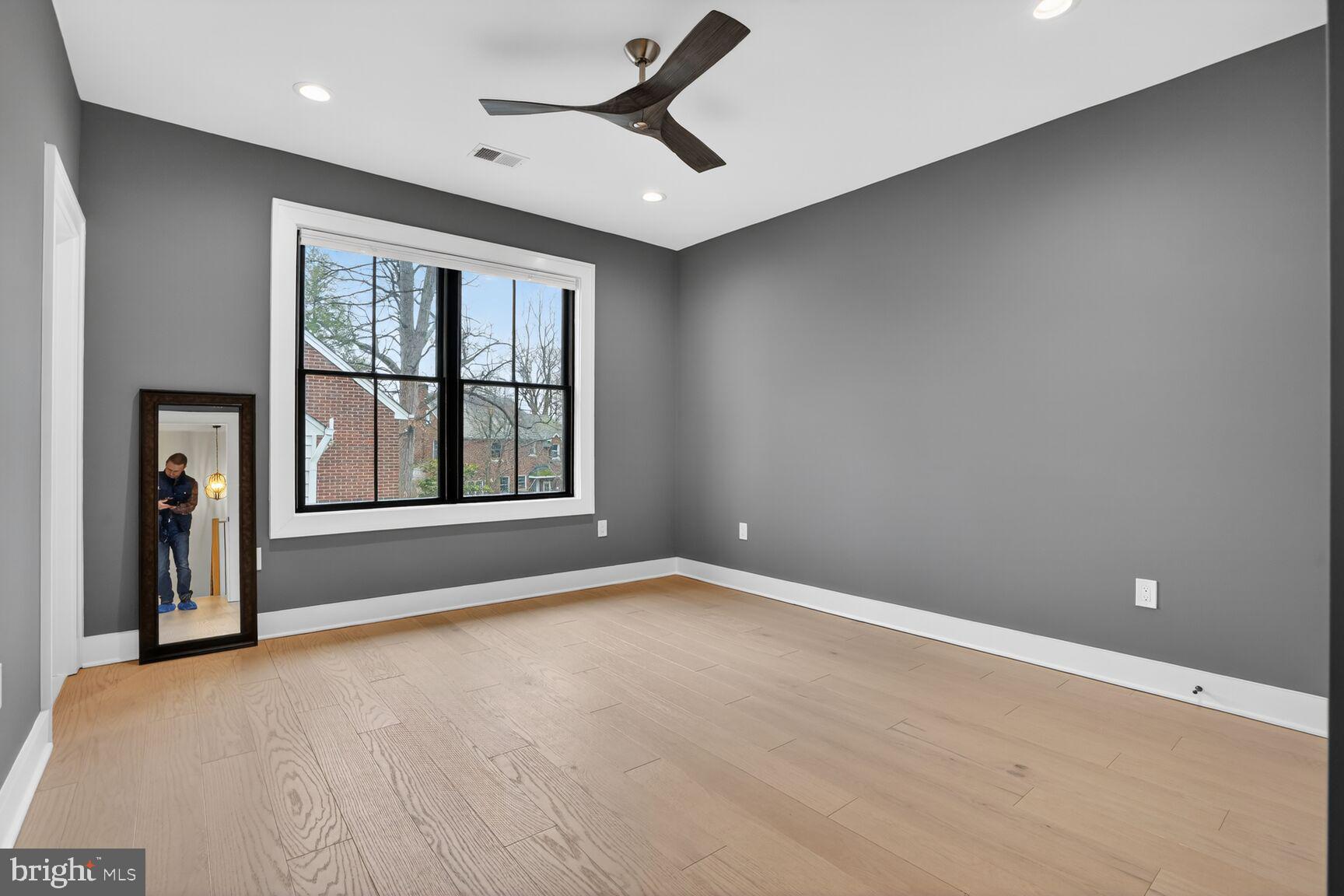 ASHTON HEIGHTS - Residential