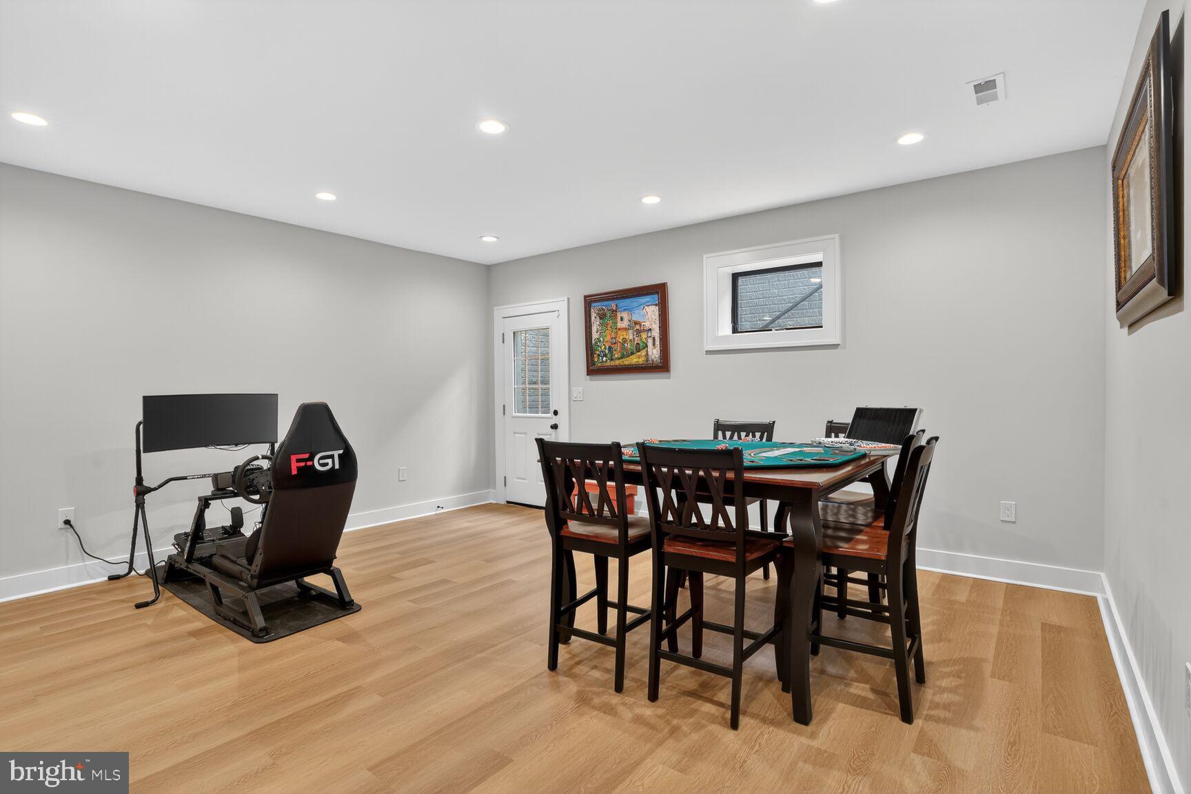 ASHTON HEIGHTS - Residential