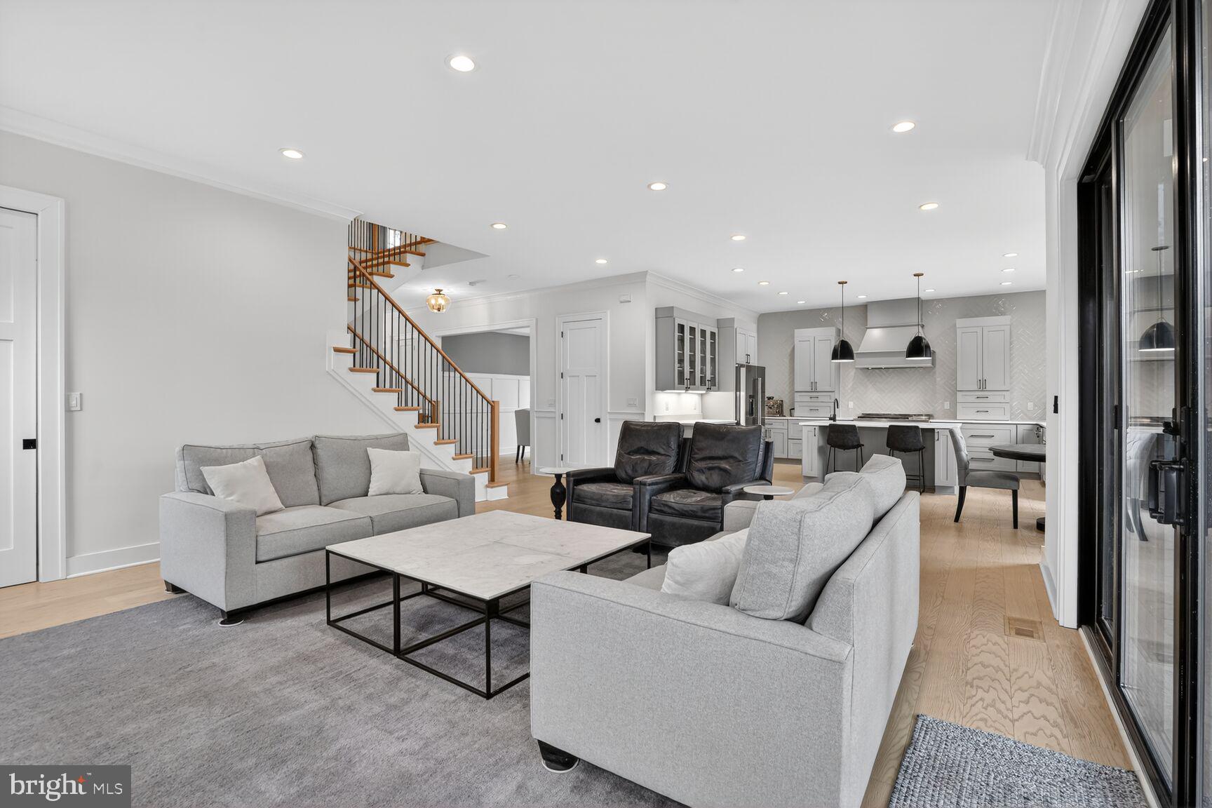 ASHTON HEIGHTS - Residential