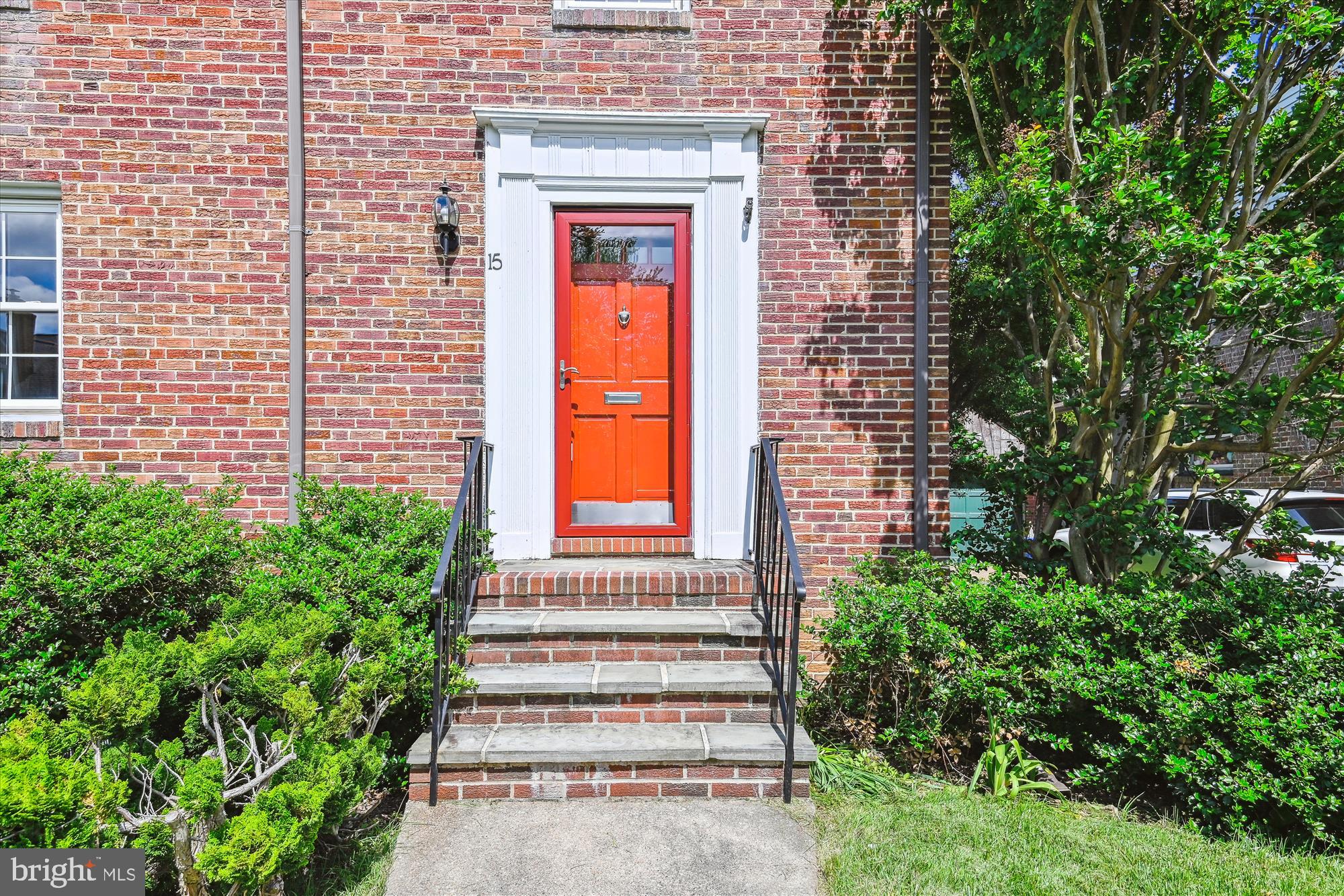 15 LOCUST DRIVE