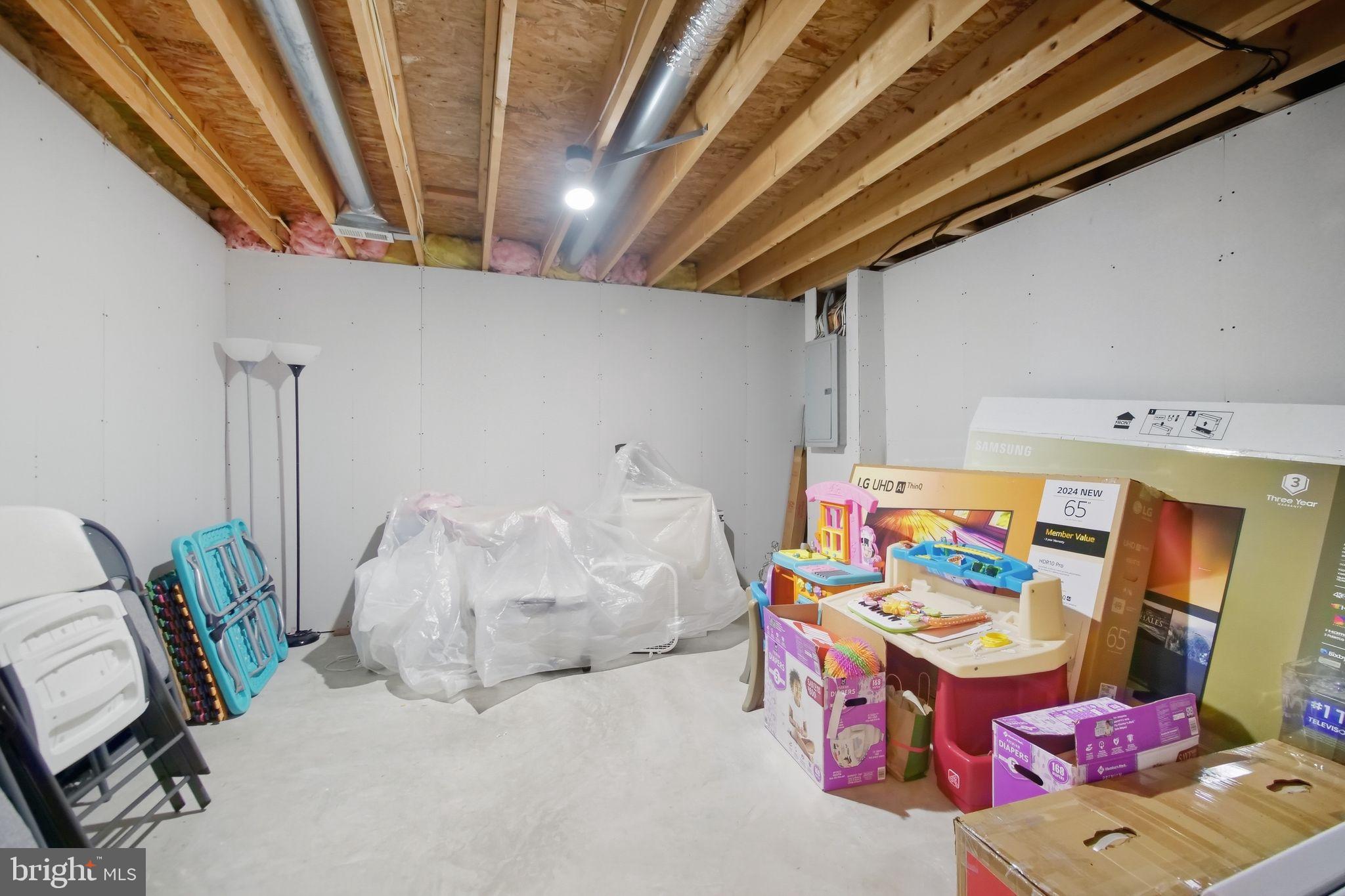 WESTFIELDS - Residential