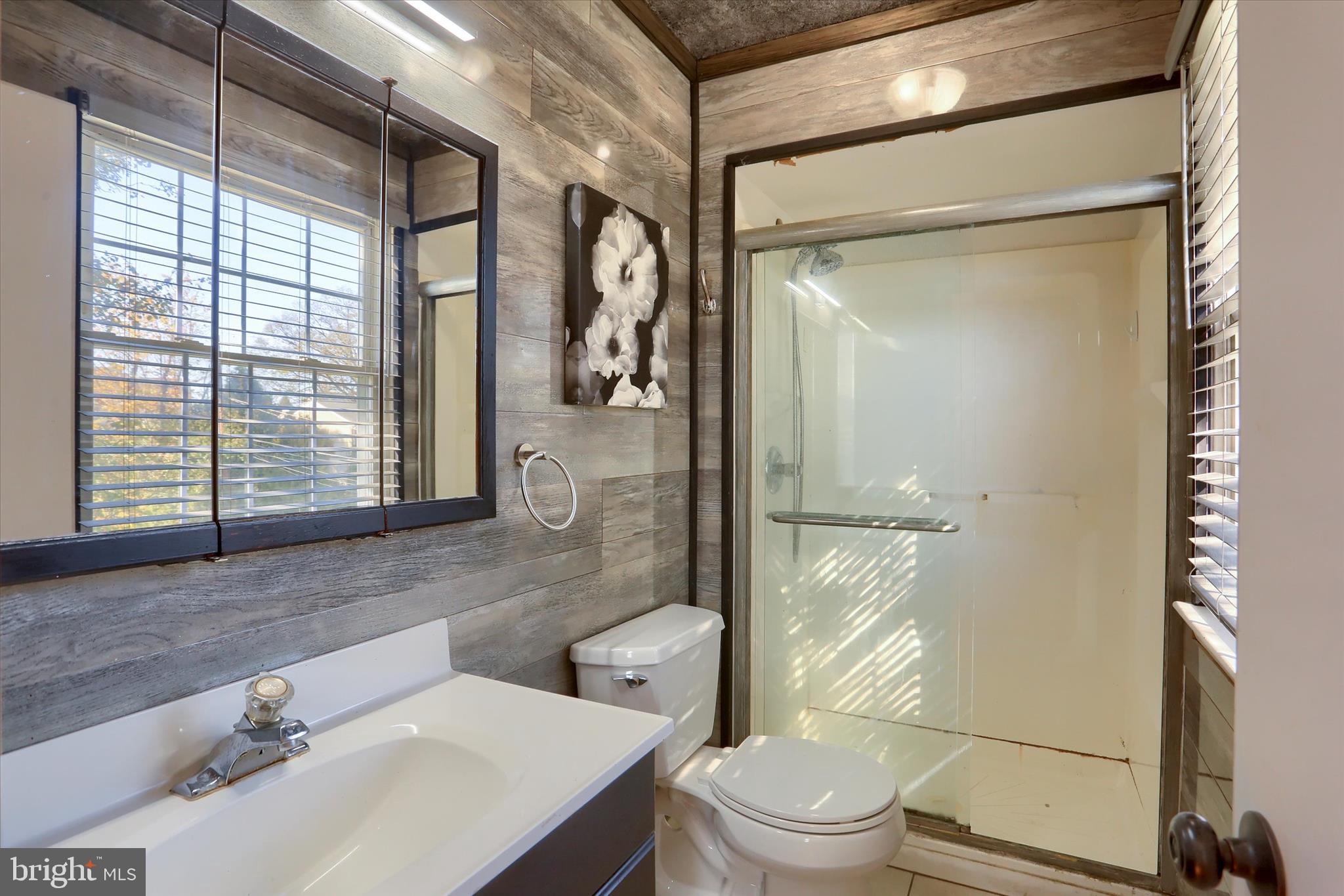 CHESTNUT HILLS - Residential