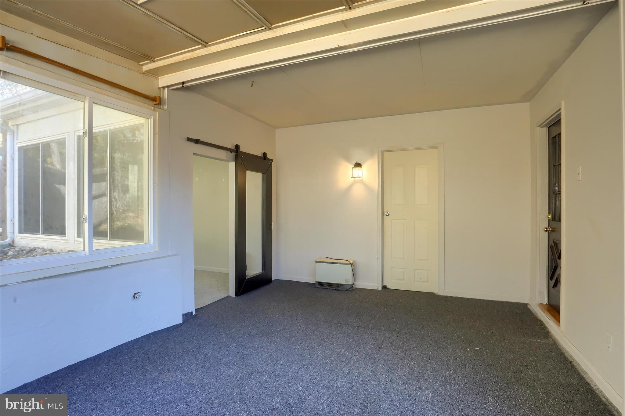 CHESTNUT HILLS - Residential